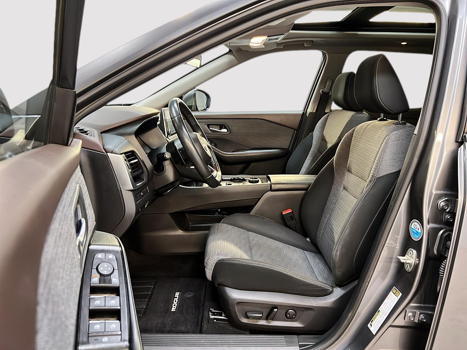 Nissan Rogue SV TOIT PANO 4RM 2023 — photo 7
