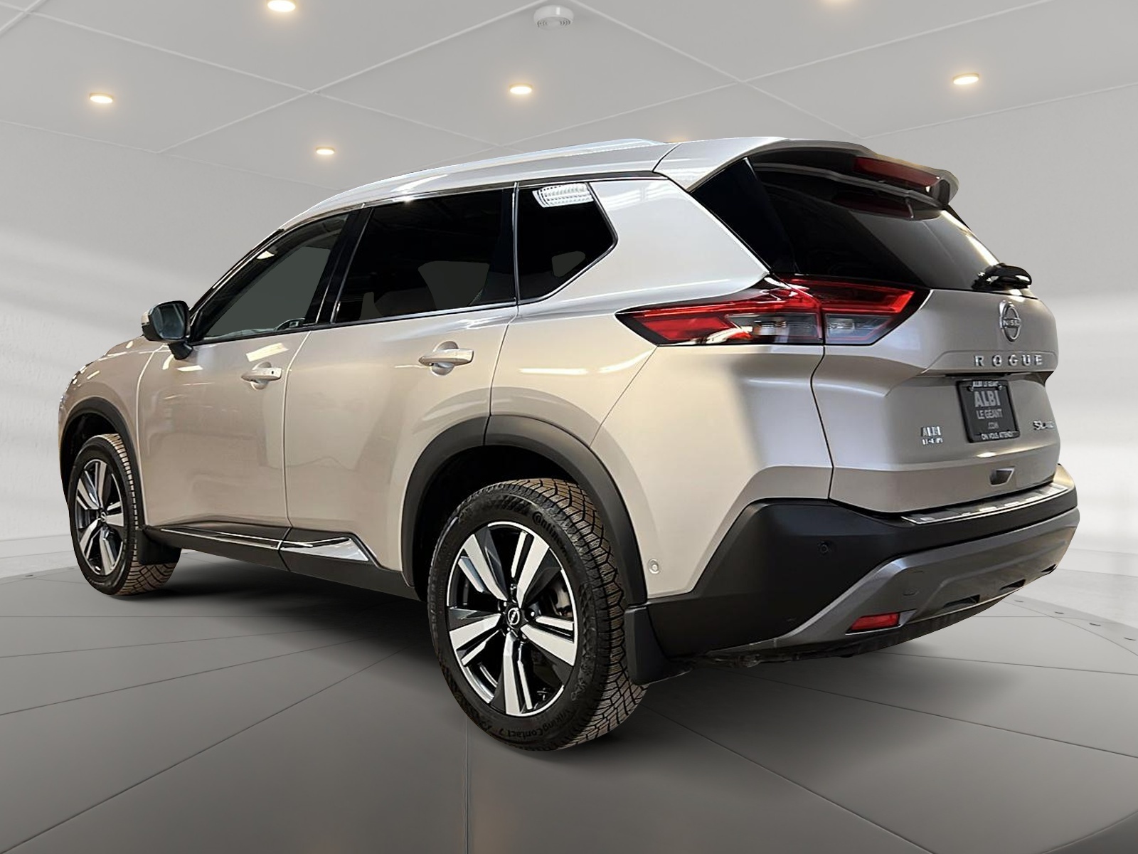 Nissan Rogue SL CUIR TOIT PANO NAV 4RM 2023 — photo 6