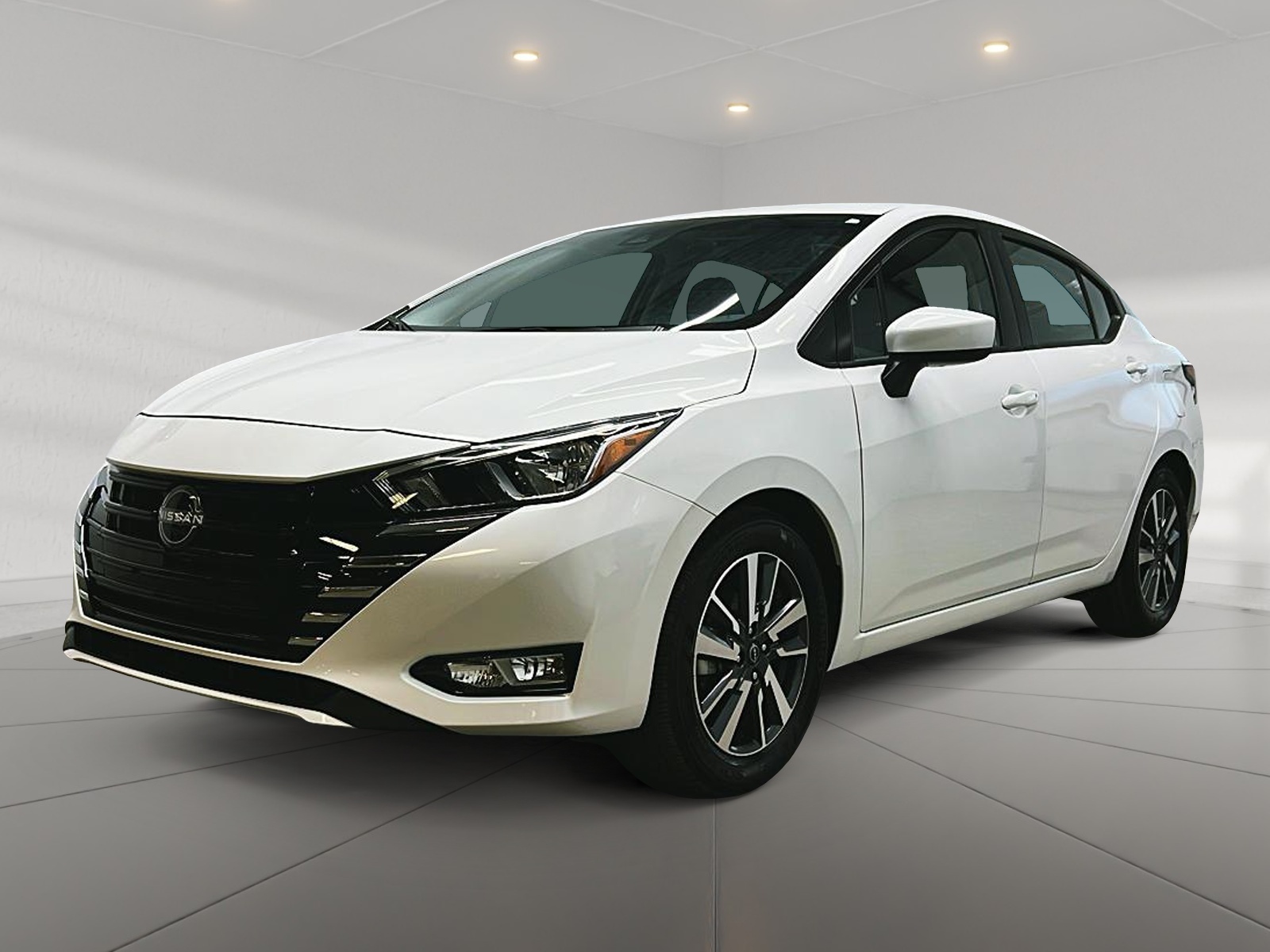 Nissan Versa SV 2025