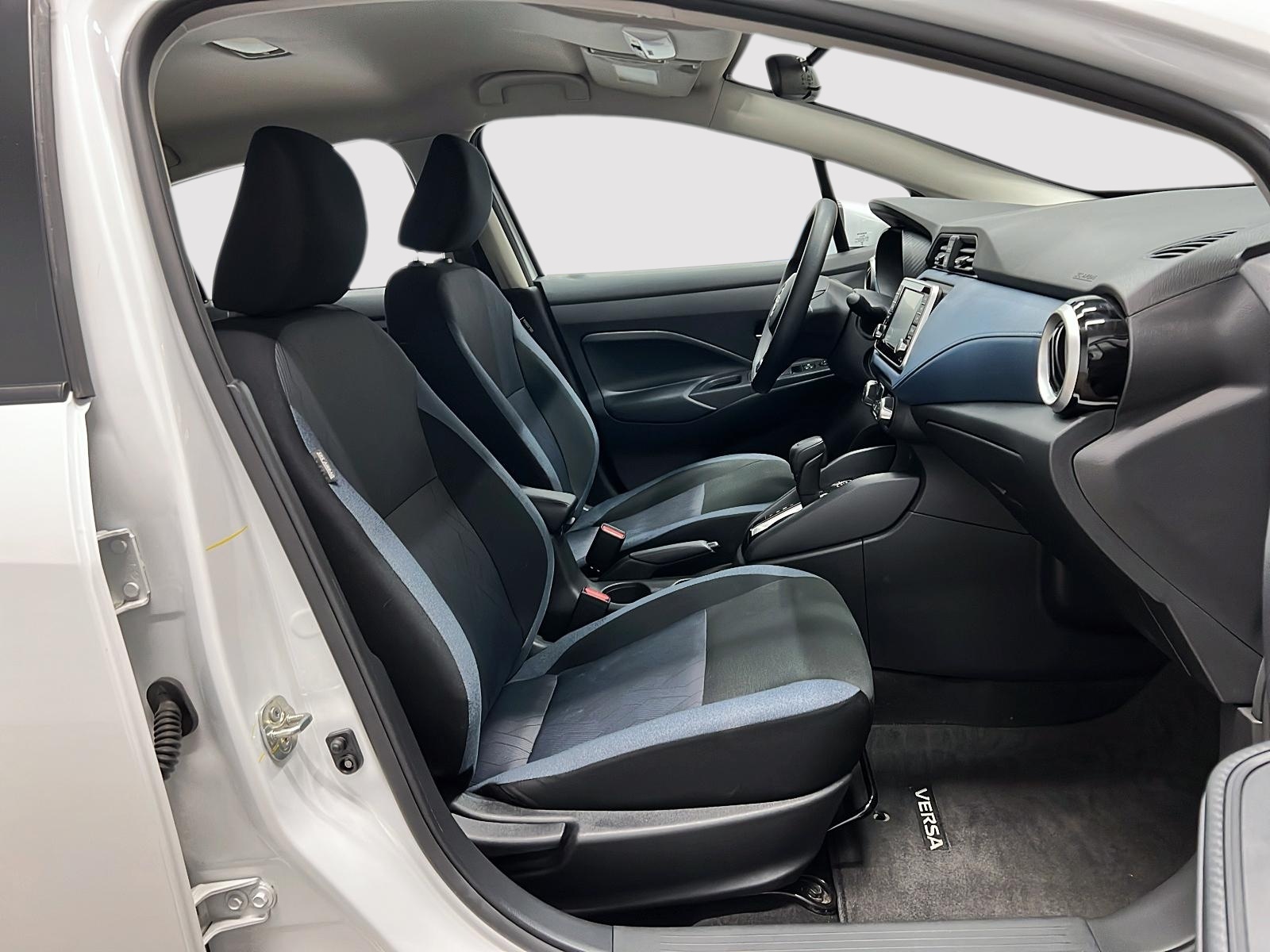 Nissan Versa SV 2025 — photo 8
