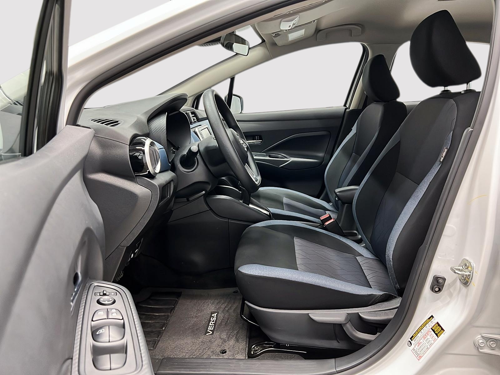 Nissan Versa SV 2025 — photo 7
