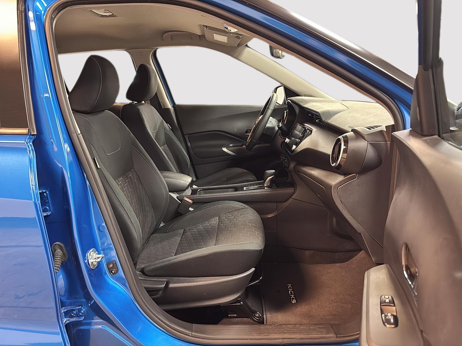 Nissan Kicks SV 2024 — photo 8