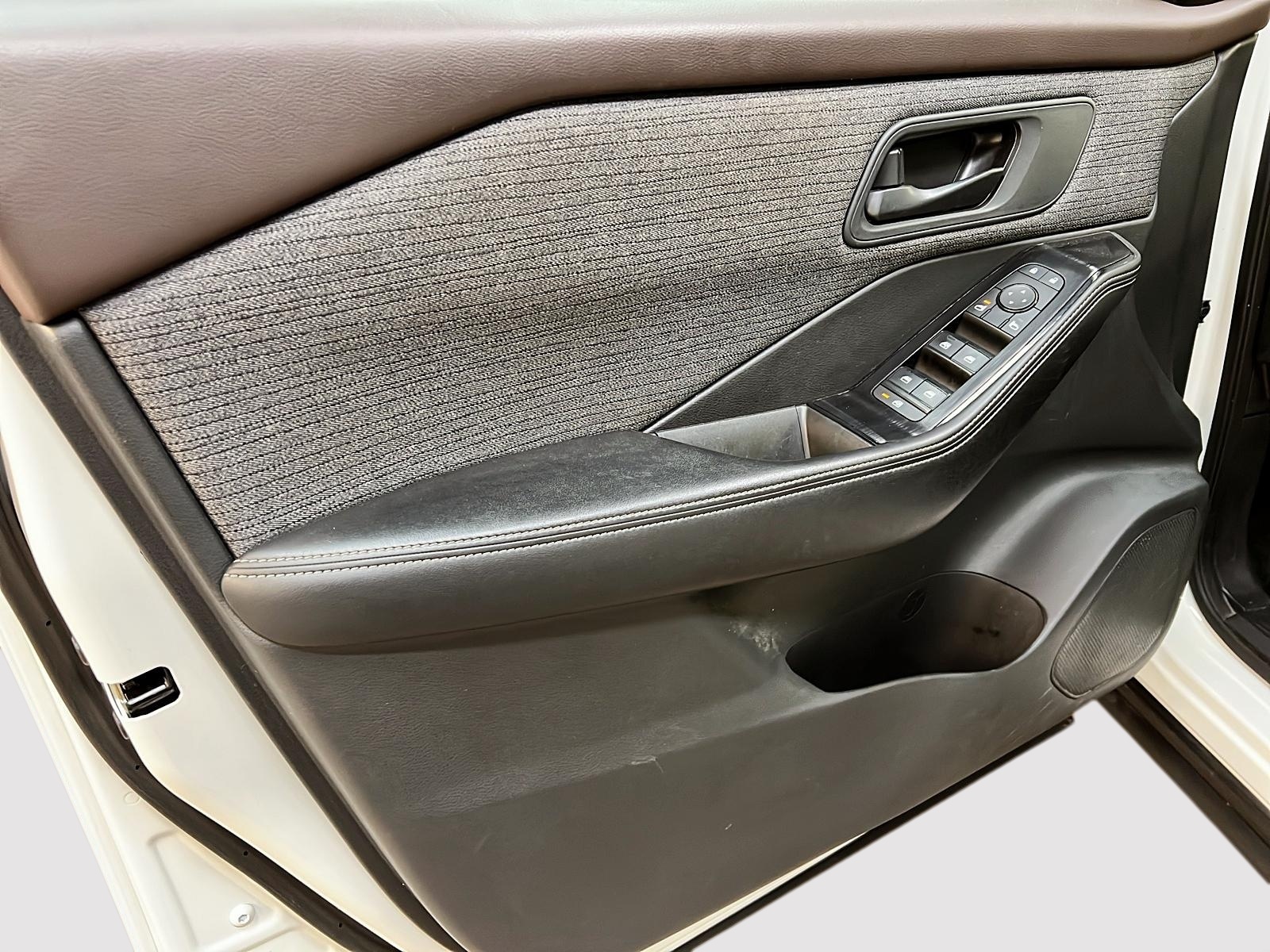 Nissan Rogue S 2022 - image #22