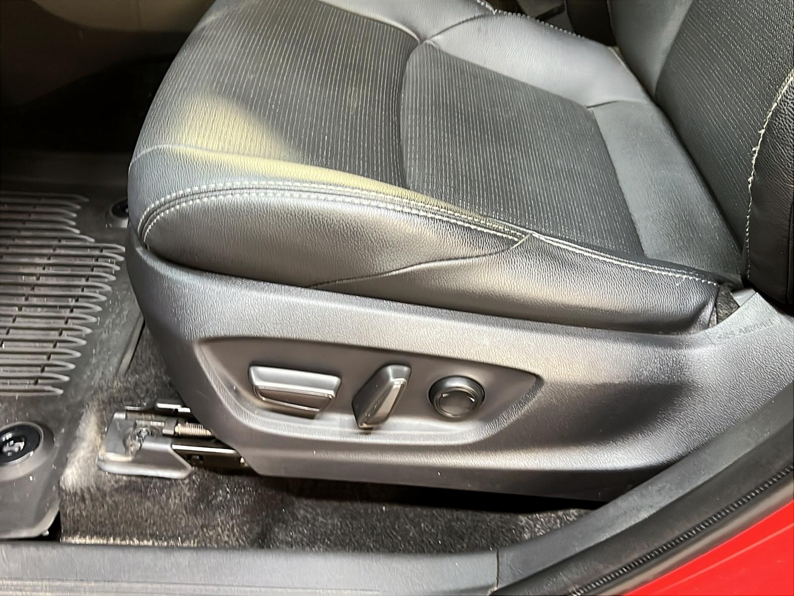 Subaru Solterra LUXURY CUIR AWD 2023 - image #25