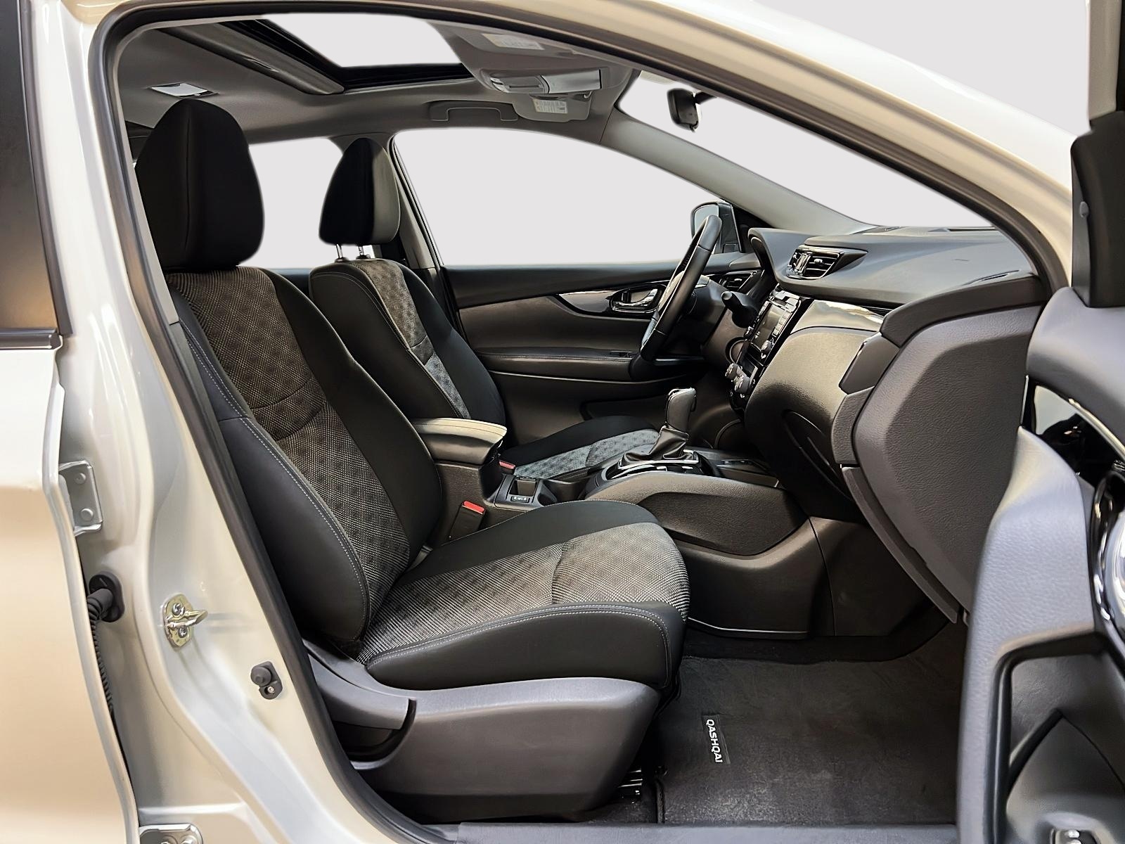 Nissan Qashqai SV TOIT 4RM 2023 — photo 8