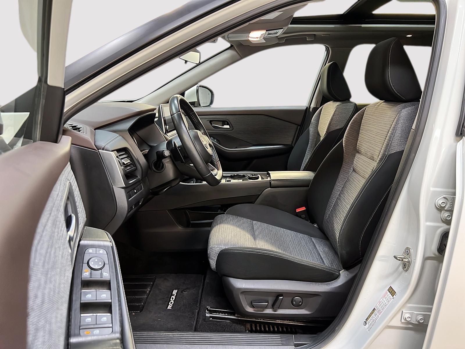 Nissan Rogue SV TOIT PANO 4RM 2023 — photo 7