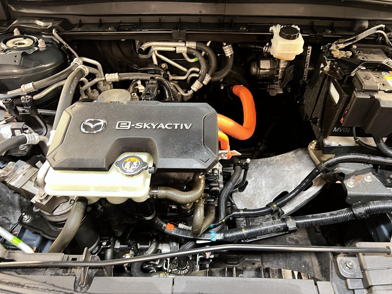 Mazda MX-30 2023 - Image #11