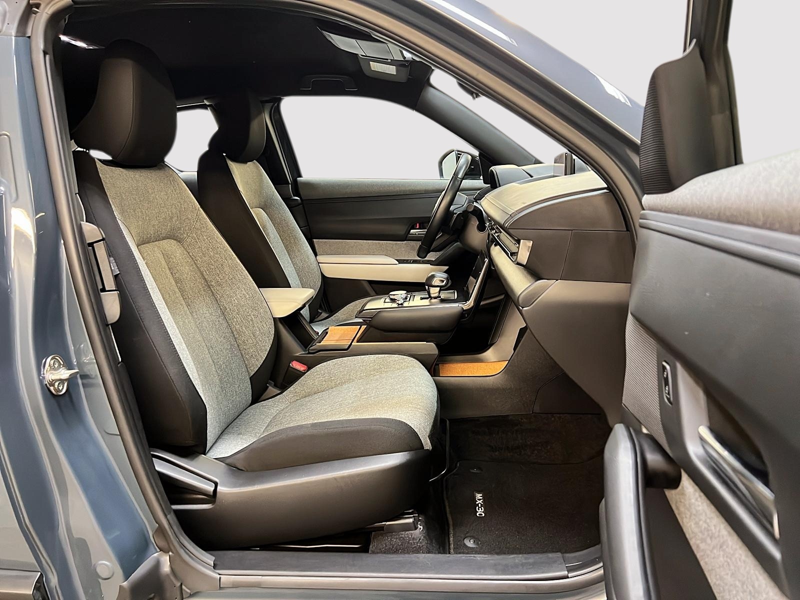 Mazda MX-30 GS NAV 2023 - image #8