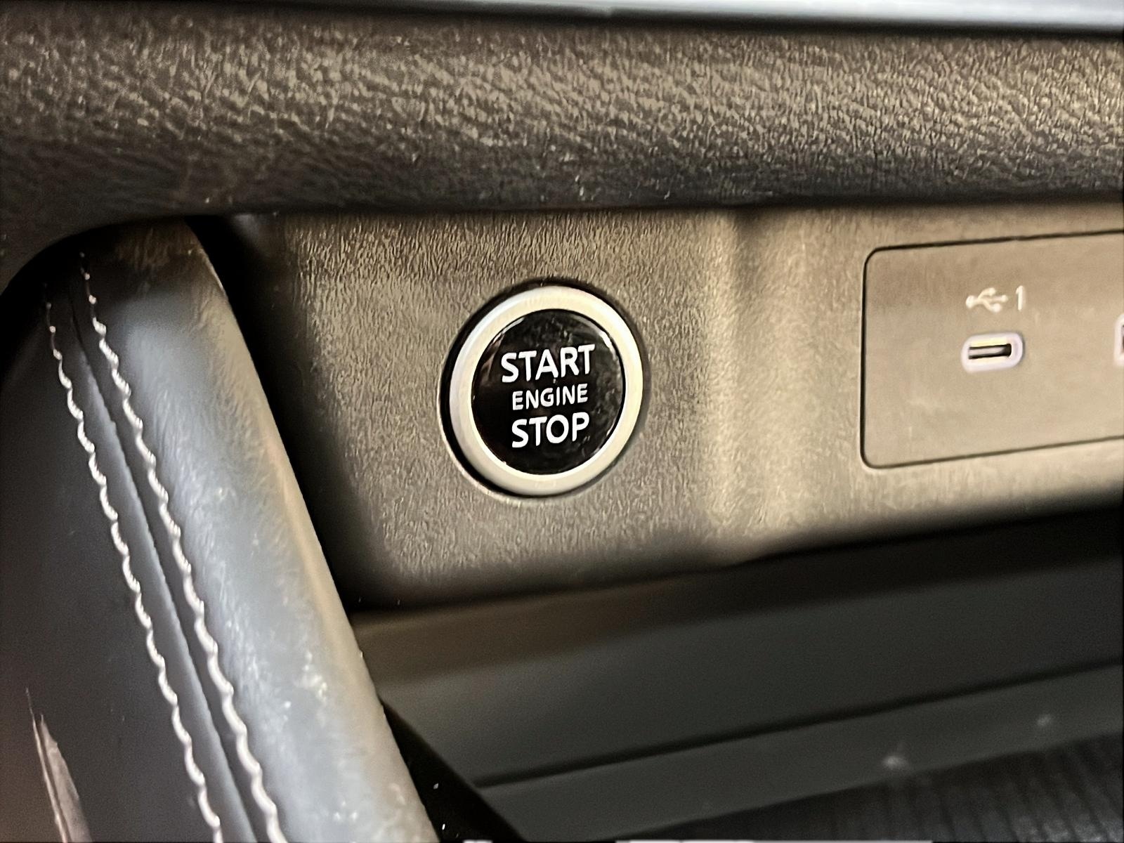 Nissan Rogue SL CUIR TOIT PANO NAV 4RM 2023 - image #20