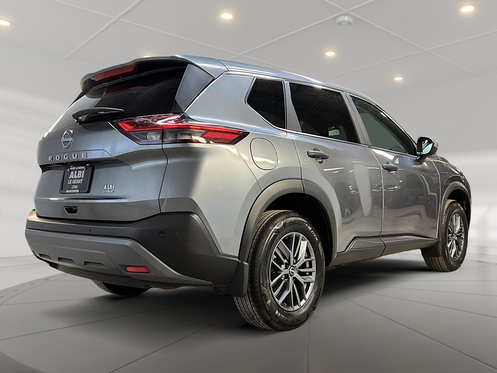 Nissan Rogue 2023 - Image #4