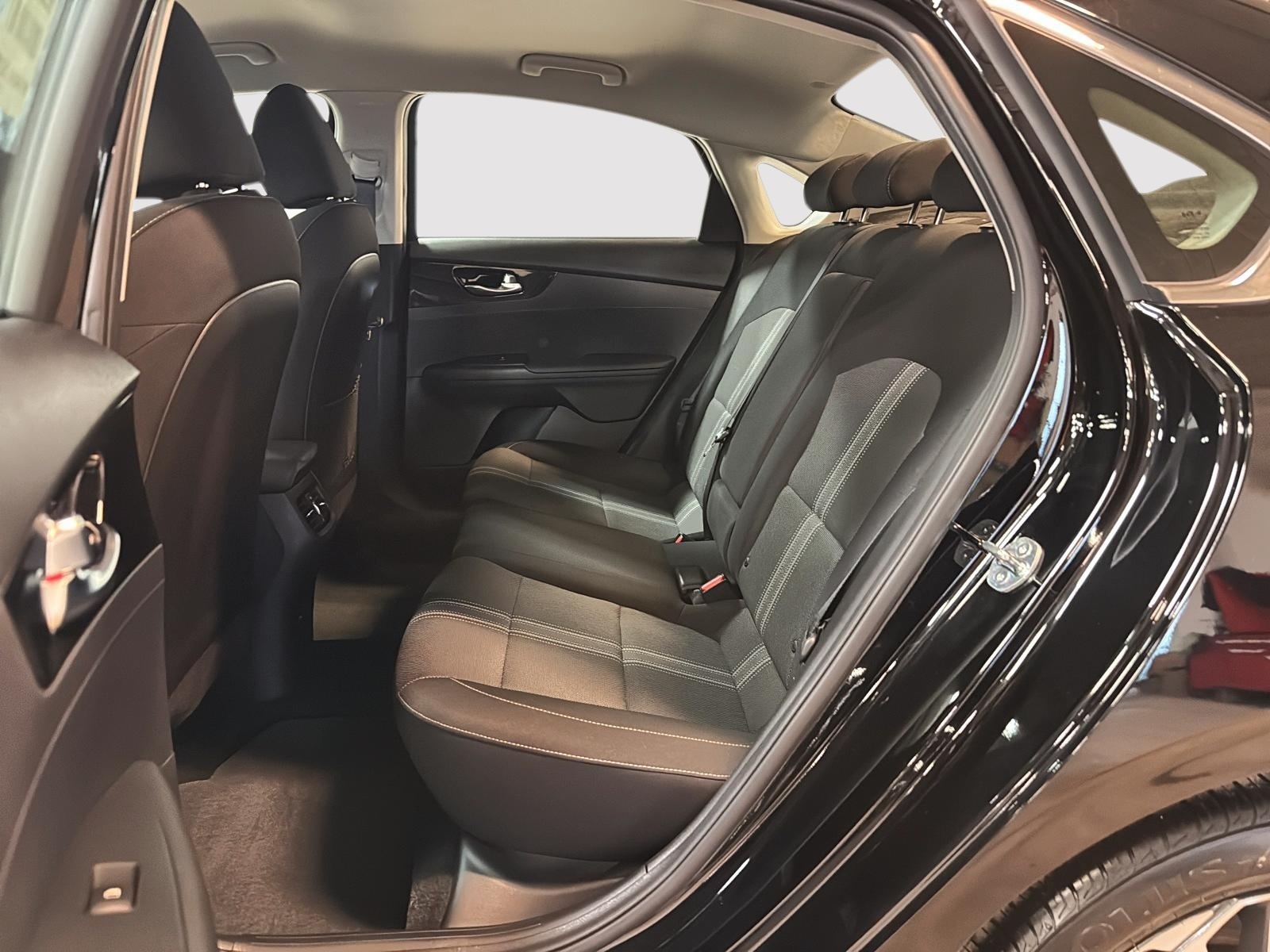 Kia Forte 2024 - Image #9