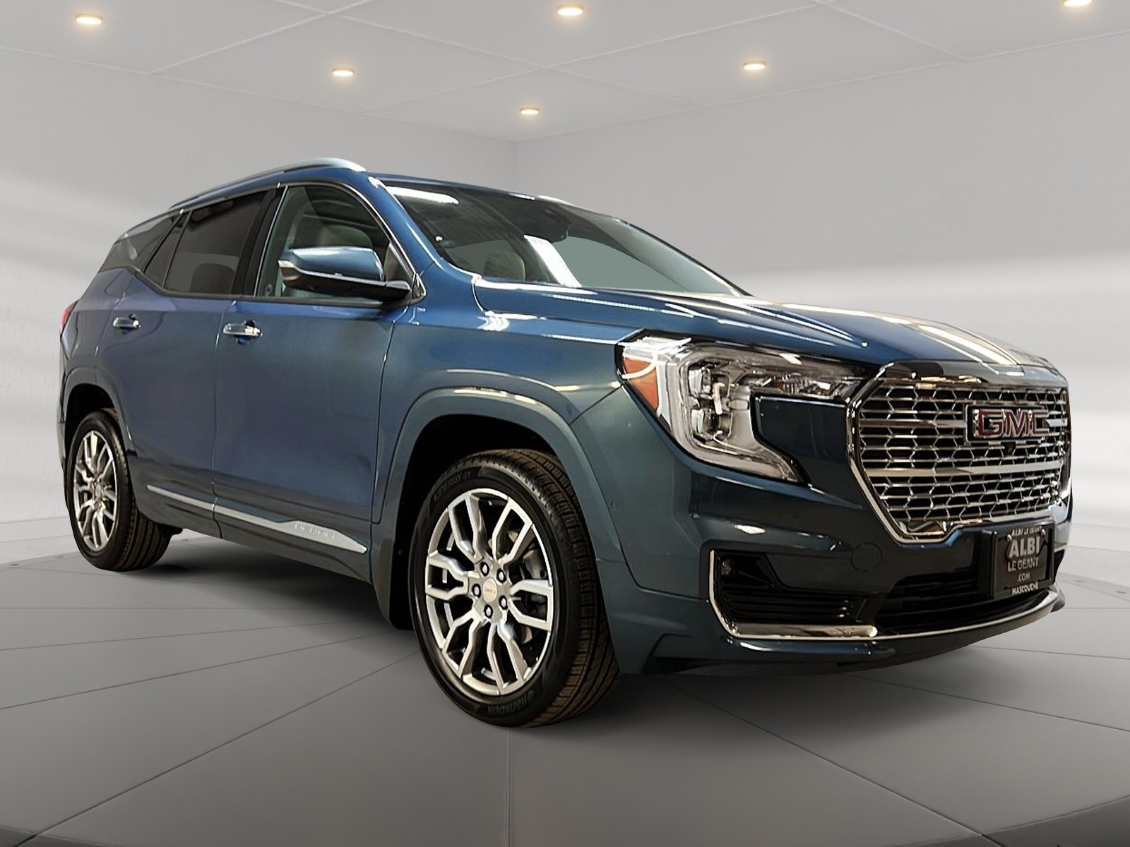 GMC Terrain 2024 - Image #3