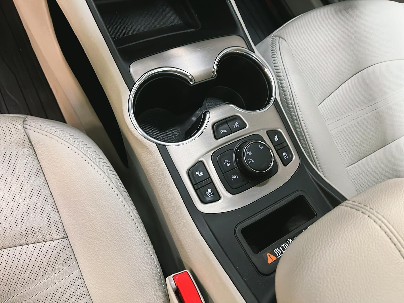 GMC Terrain DENALI CUIR TOIT PANO NAV 4RM 2024 - image #16