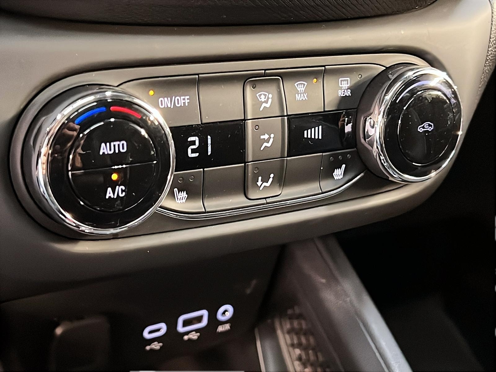 Chevrolet Trailblazer 1RS TOIT PANO 4RM 2023 - image #16