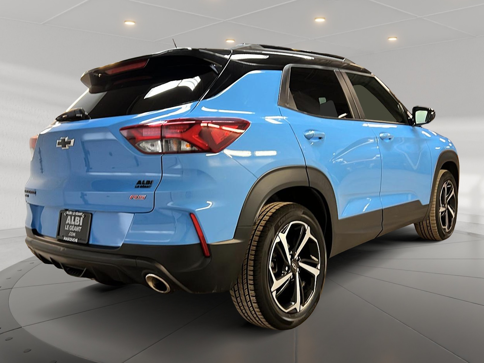 Chevrolet Trailblazer 1RS TOIT PANO 4RM 2023 - image #4