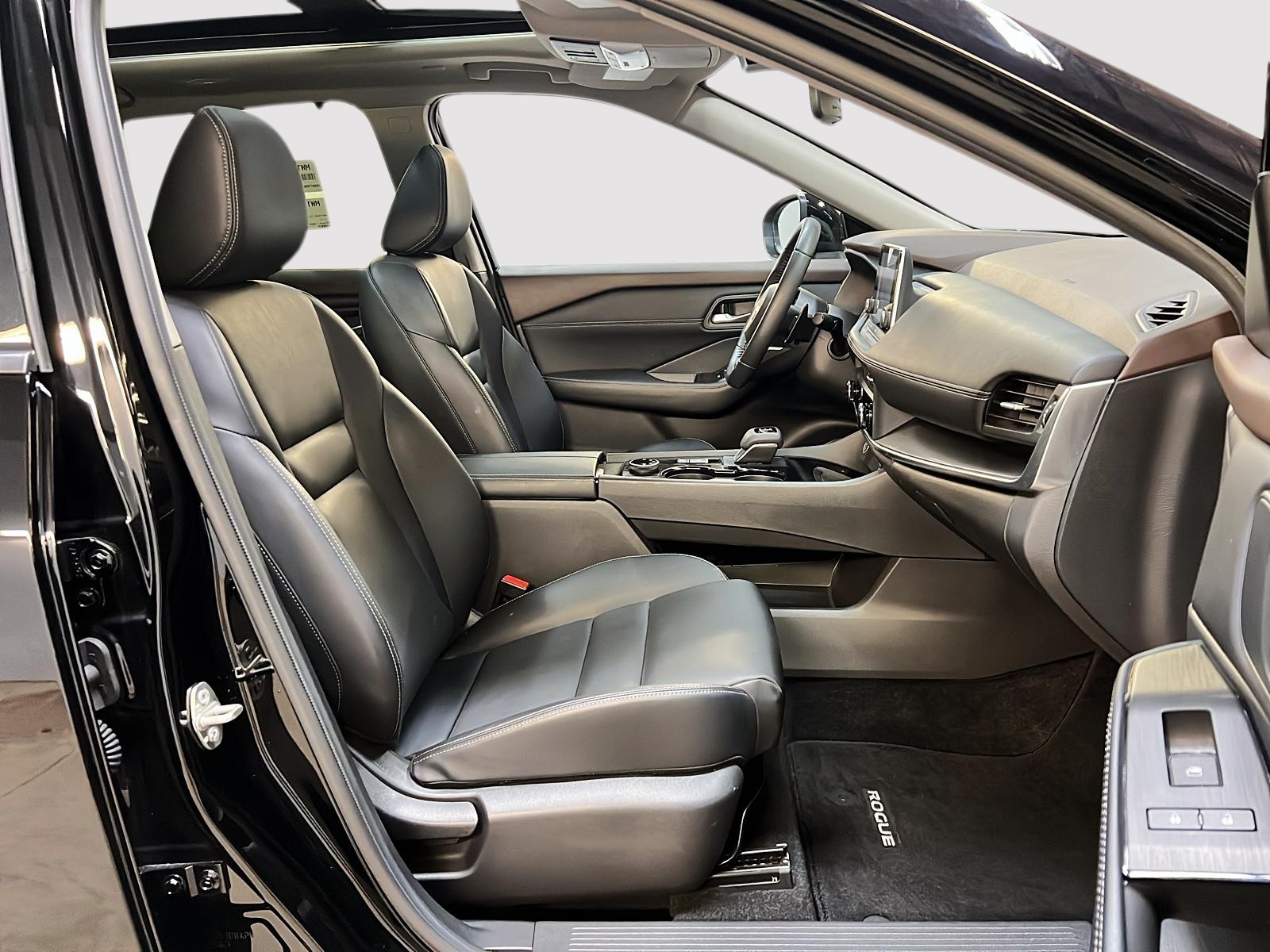 Nissan Rogue SV MIDNIGHT CUIR TOIT PANO 4RM 2023 — photo 8