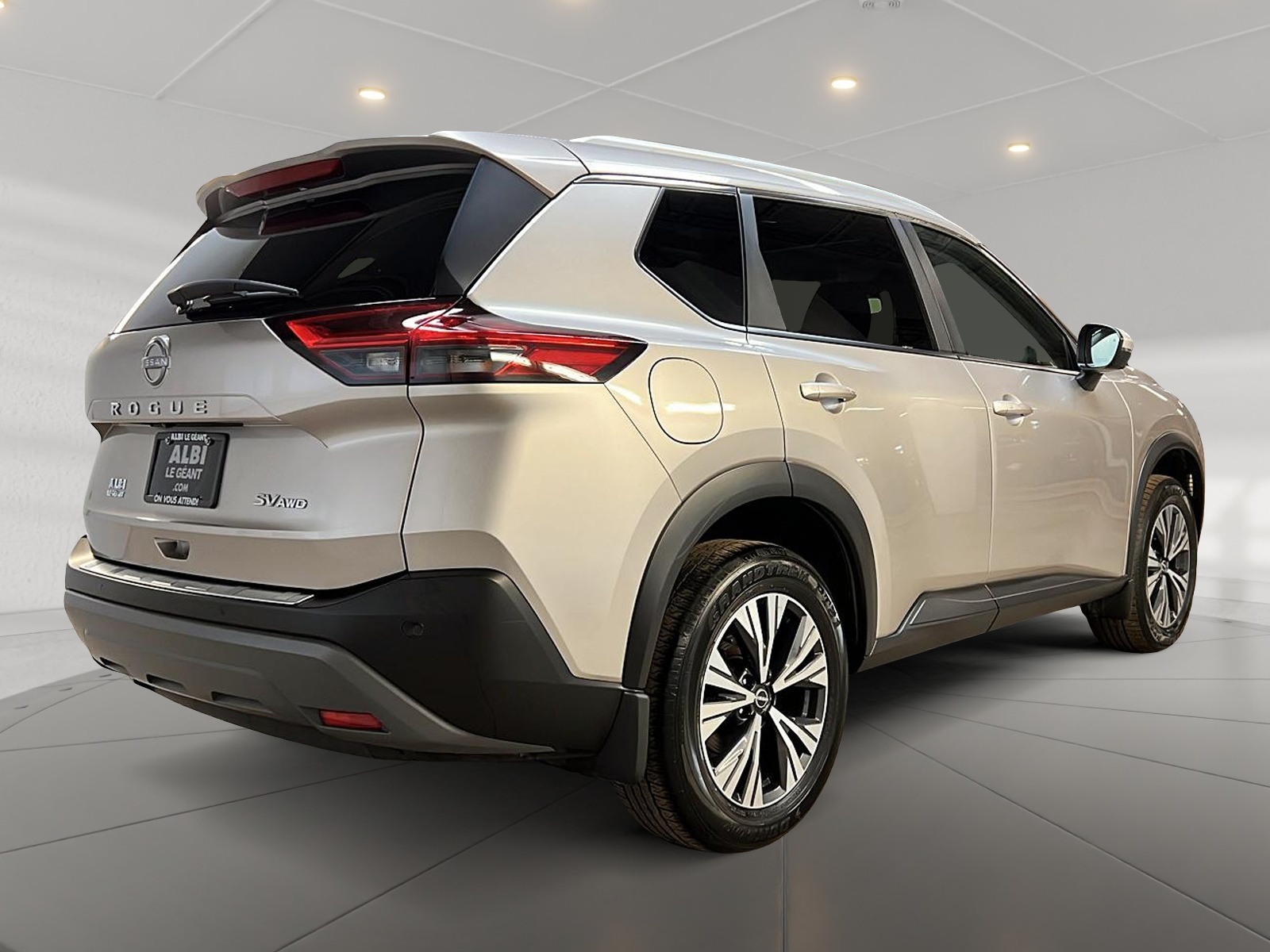 Nissan Rogue SV TOIT PANO 4RM 2023 — photo 4