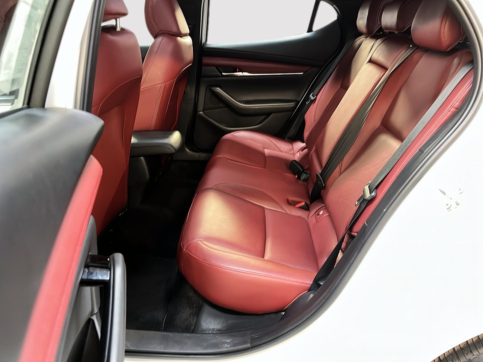 Mazda Mazda3 Sport GT TURBO CUIR TOIT NAV 4RM 2024 - image #9