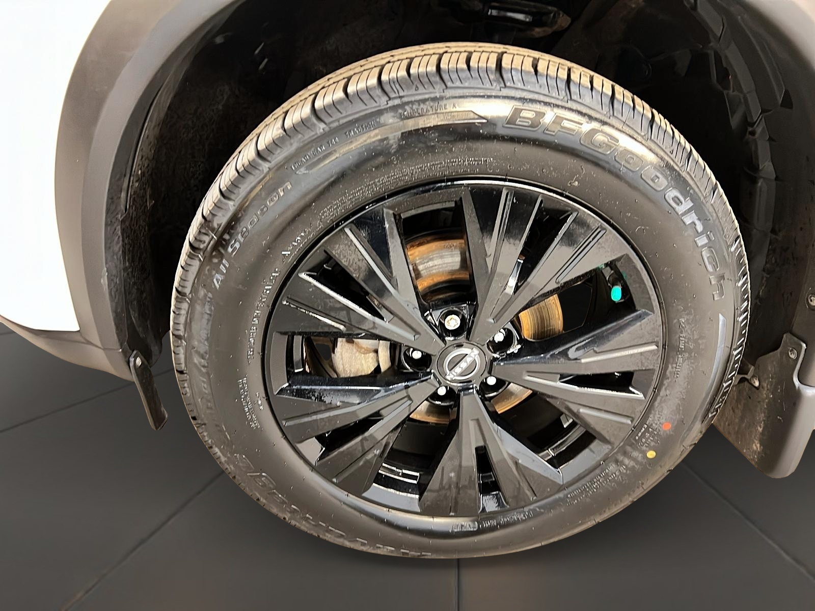 Nissan Rogue 2023 - Image #29