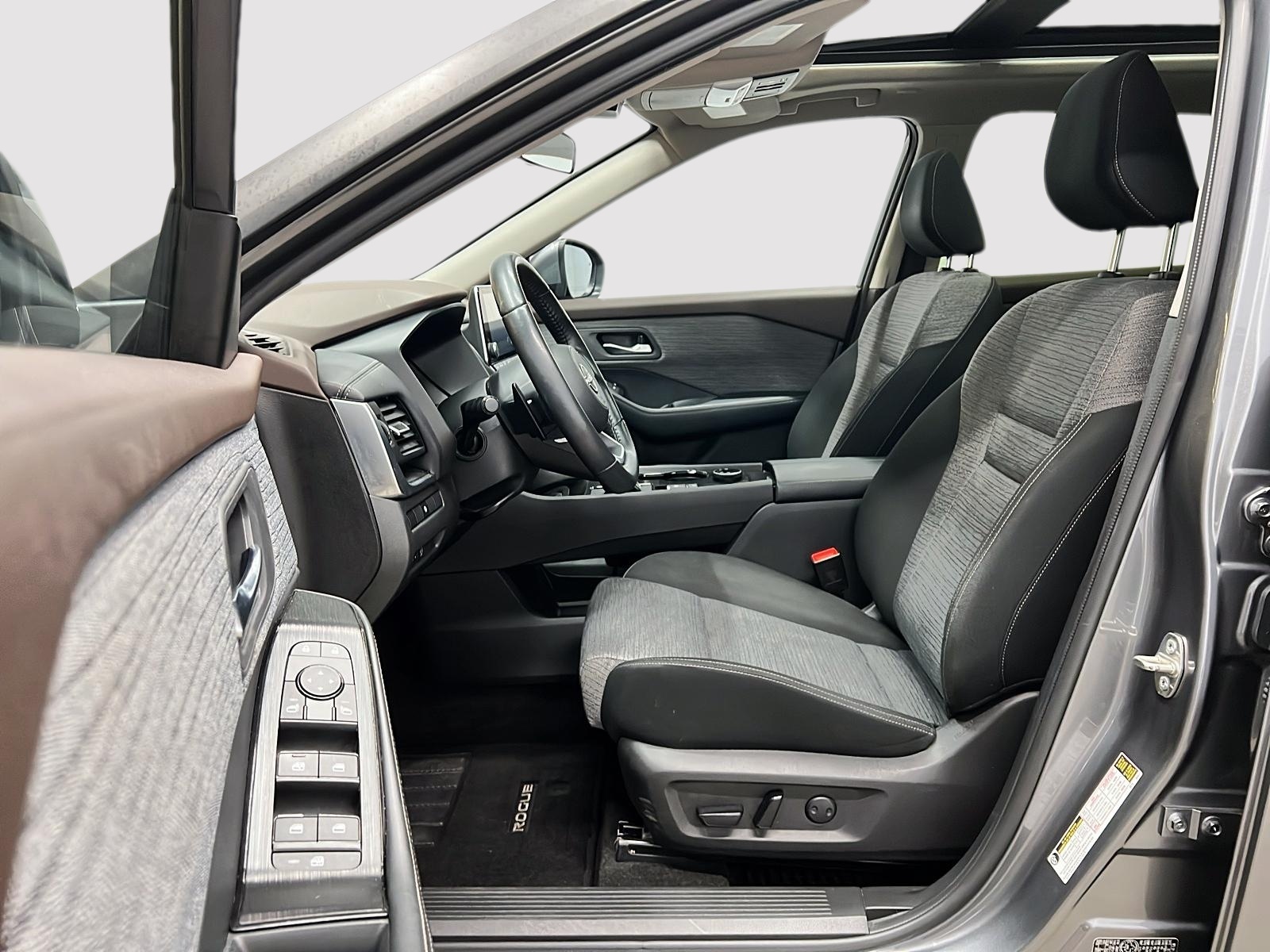 Nissan Rogue SV TOIT PANO 4RM 2023 — photo 7