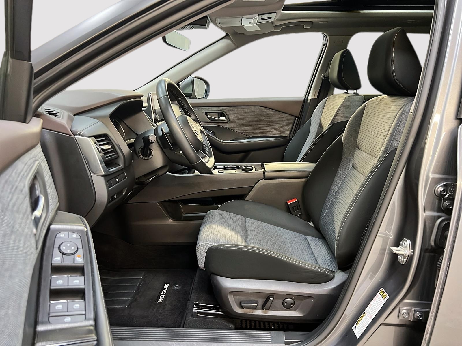 Nissan Rogue SV TOIT PANO 4RM 2023 — photo 7