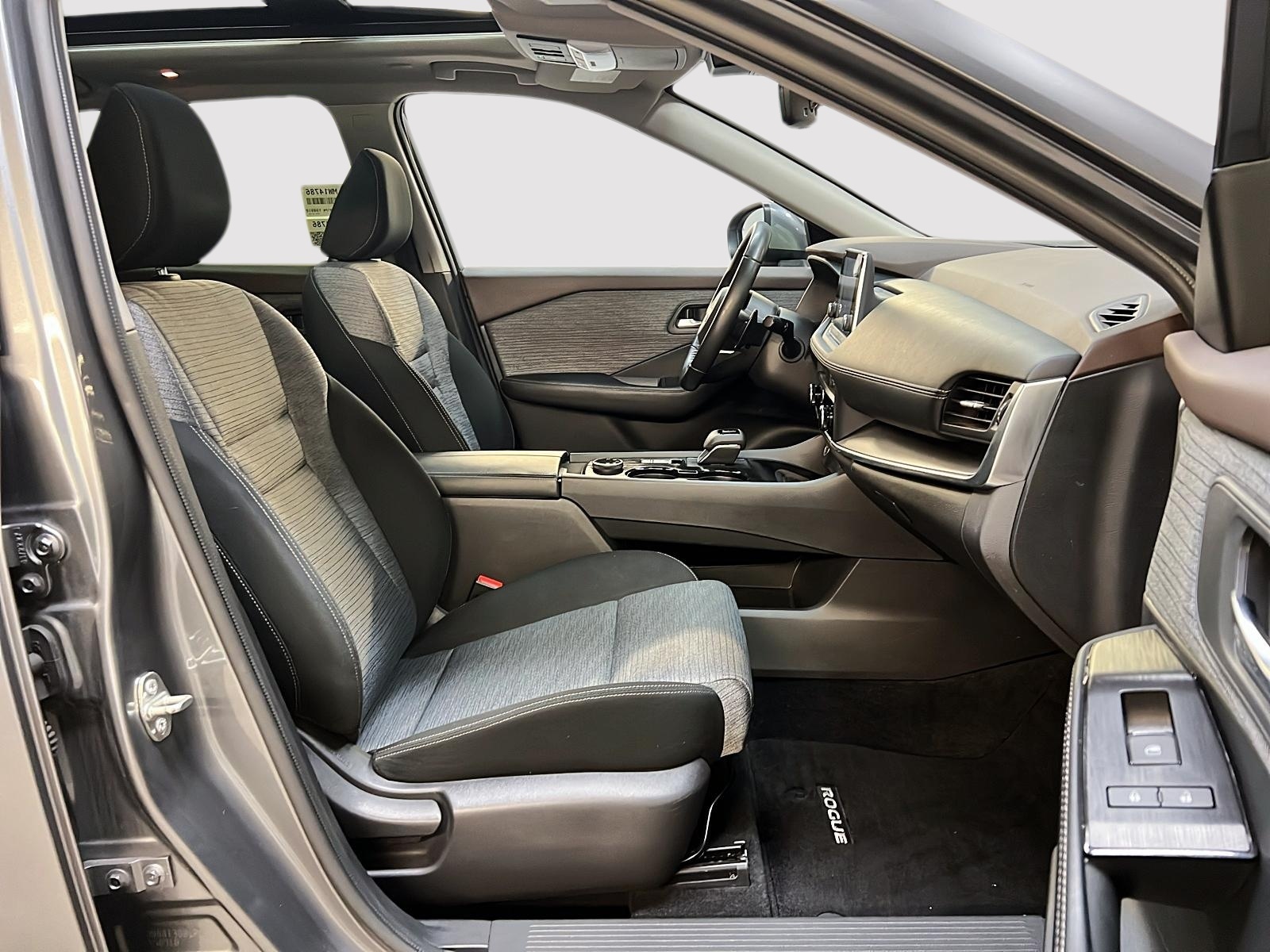 Nissan Rogue SV TOIT PANO 4RM 2023 — photo 8