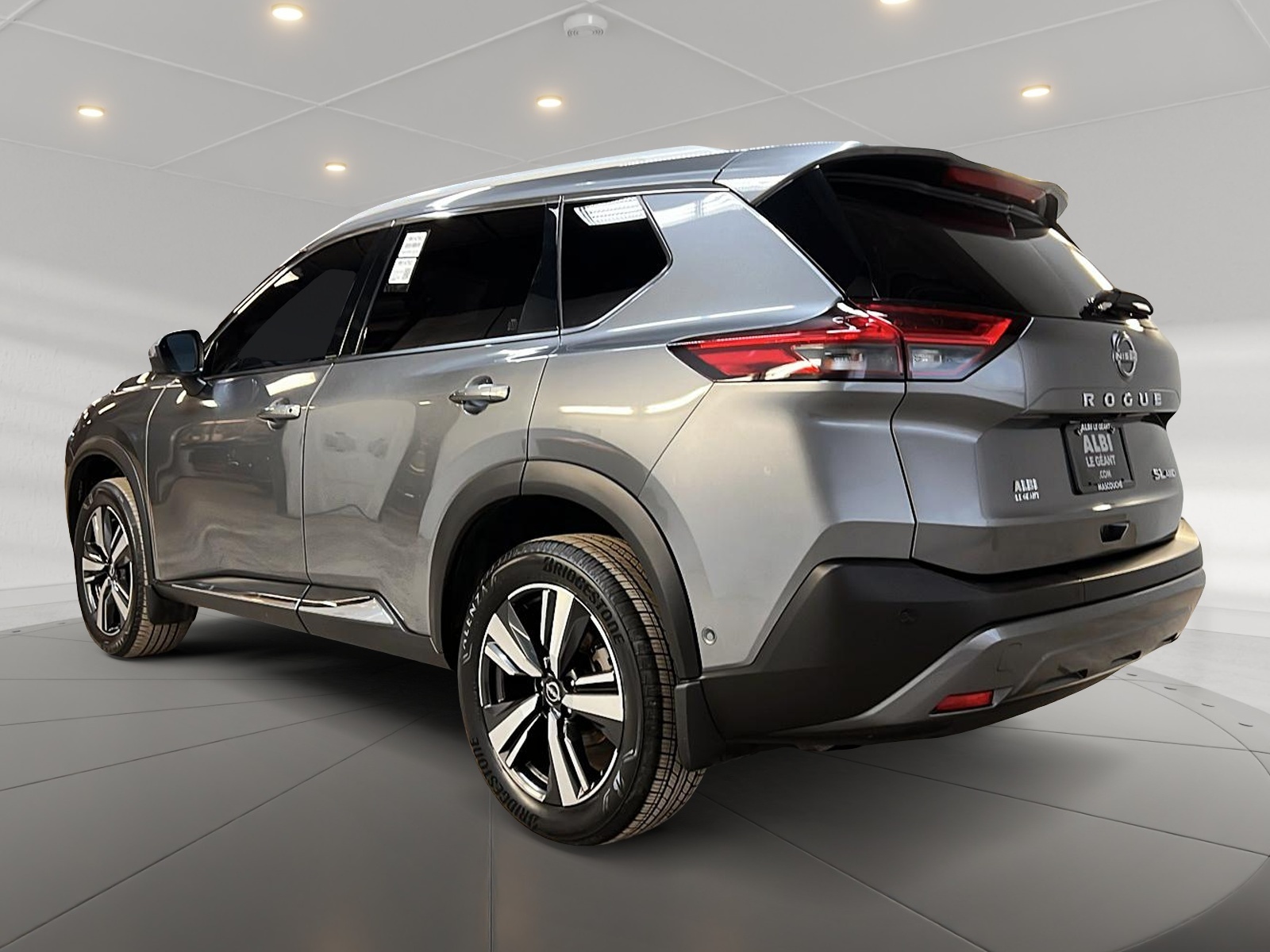 Nissan Rogue SL CUIR TOIT PANO NAV 4RM 2023 — photo 6