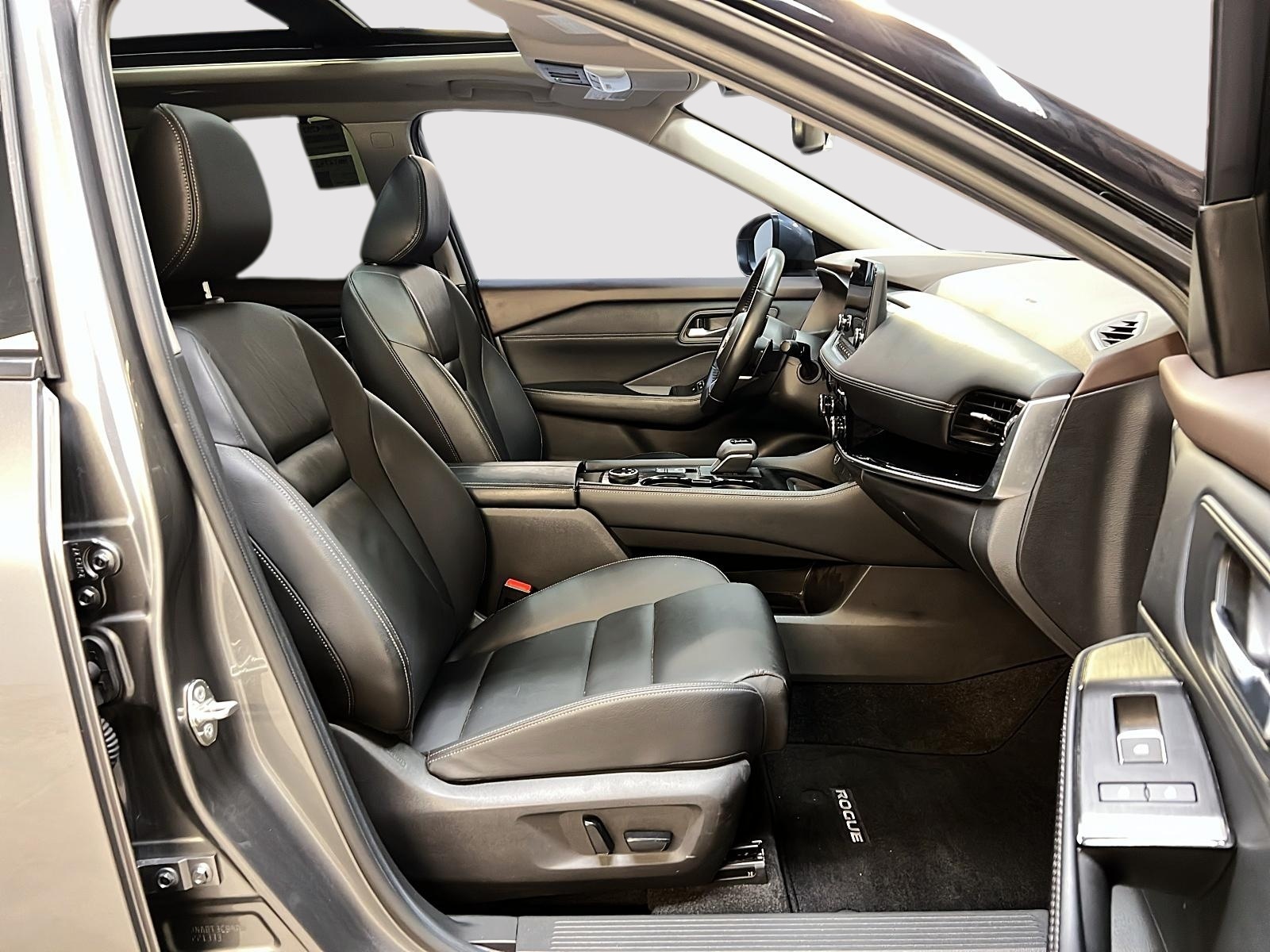 Nissan Rogue SL CUIR TOIT PANO NAV 4RM 2023 — photo 8