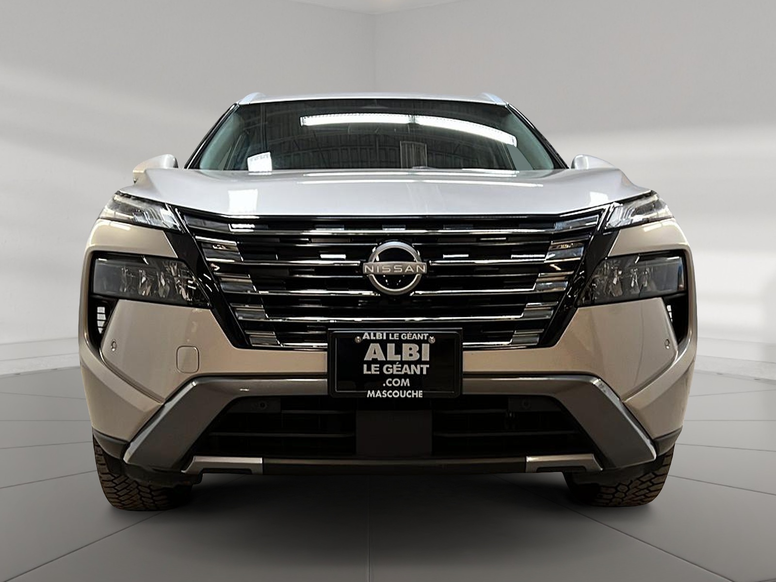 Nissan Rogue 2024 - Image #2