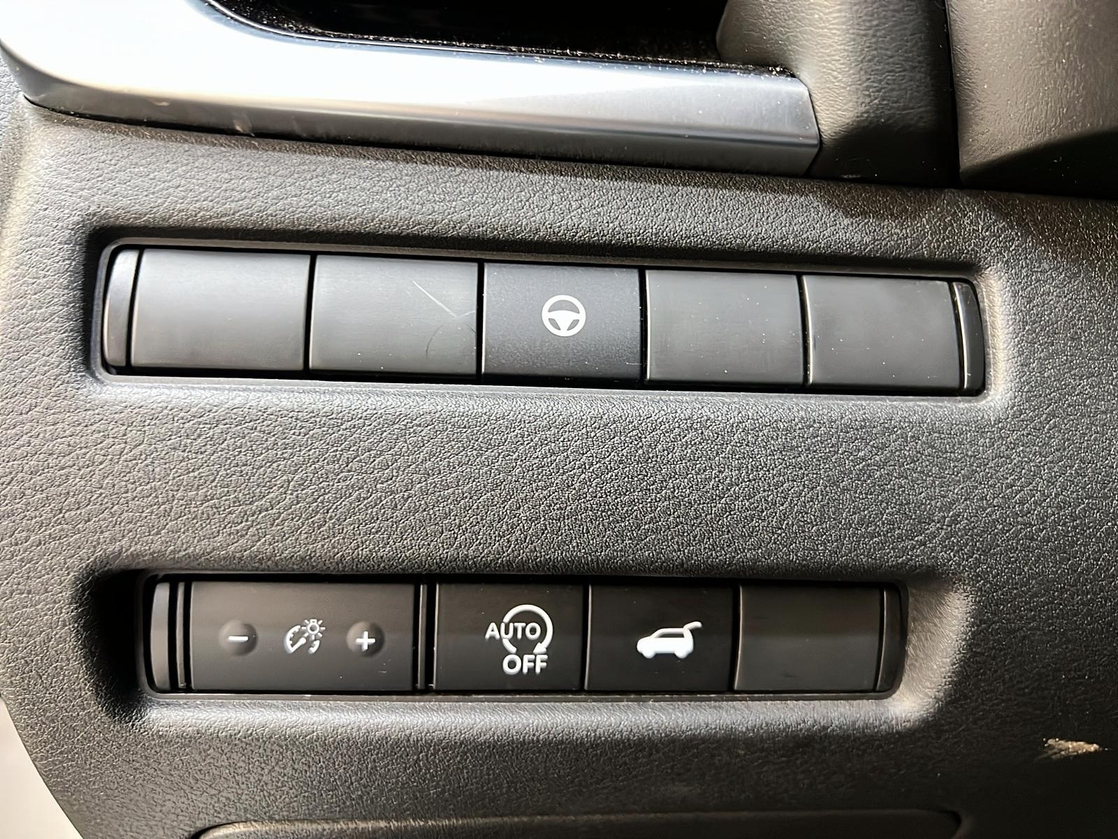 Nissan Rogue SL CUIR TOIT PANO NAV 4RM 2024 - image #24