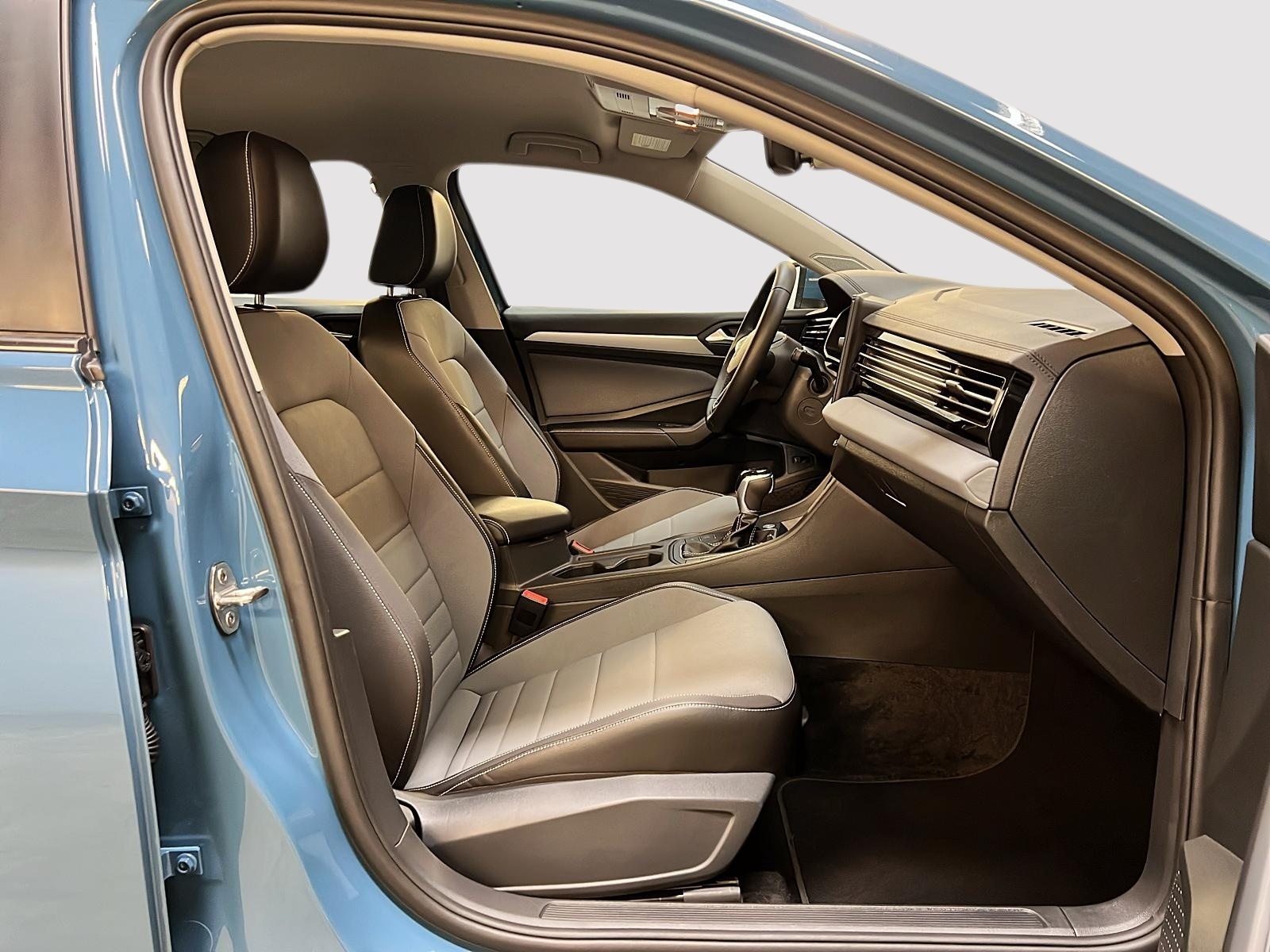 Volkswagen Jetta COMFORTLINE CUIR 2025 - image #9