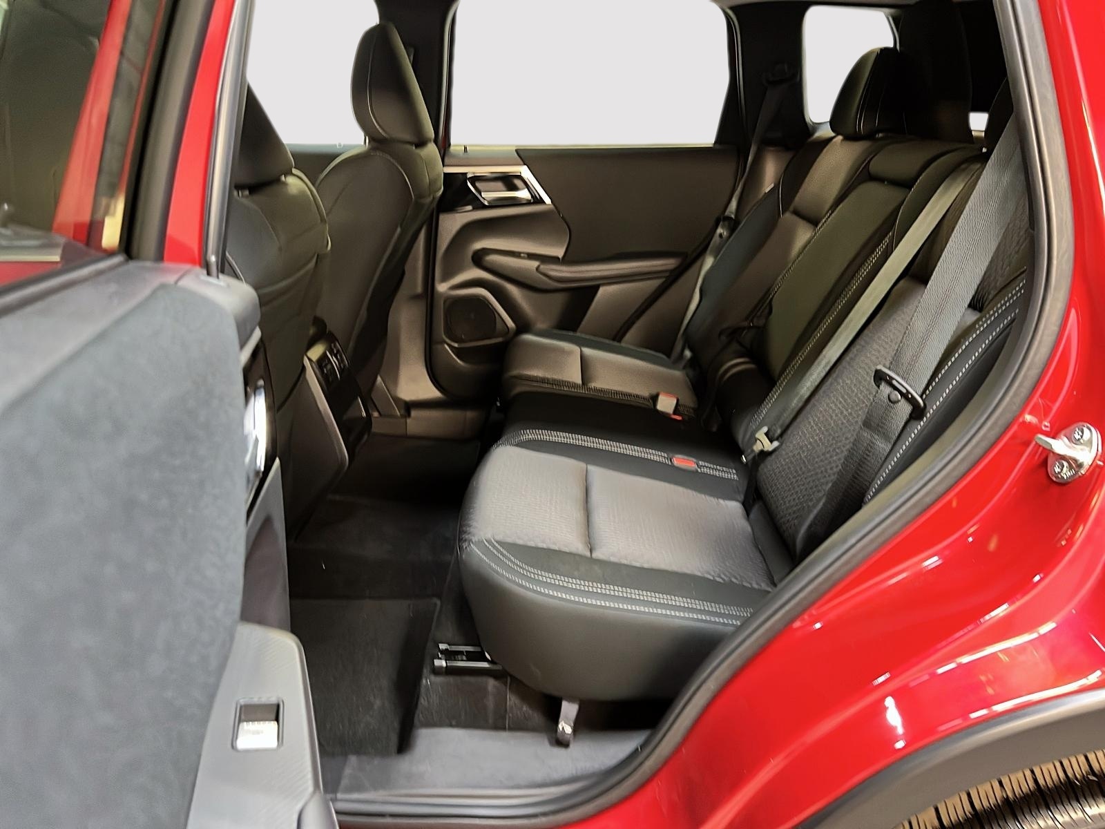 Mitsubishi Outlander ES S AWC 2024 - image #9