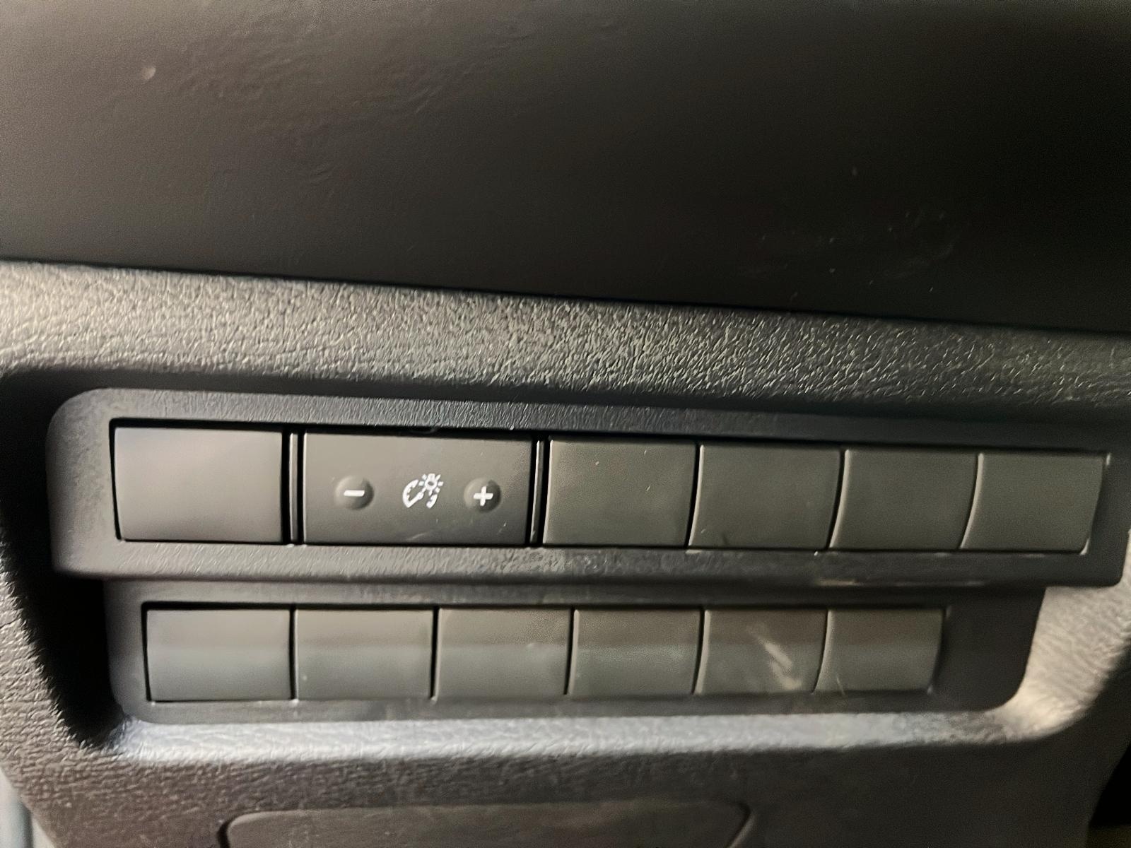 Mitsubishi Outlander ES S AWC 2024 - image #20