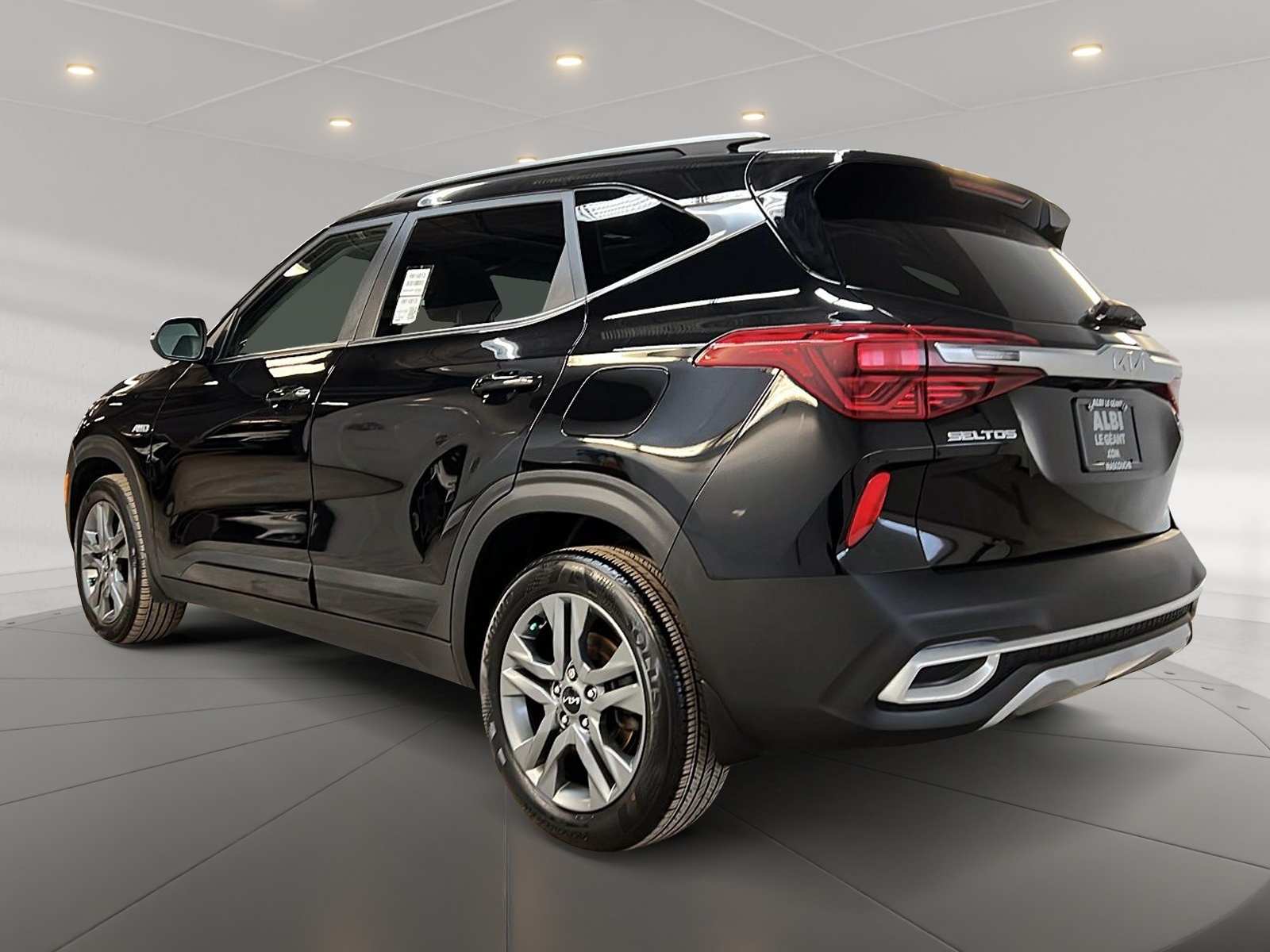 Kia SELTOS EX CUIR TOIT 4RM 2023 - image #6