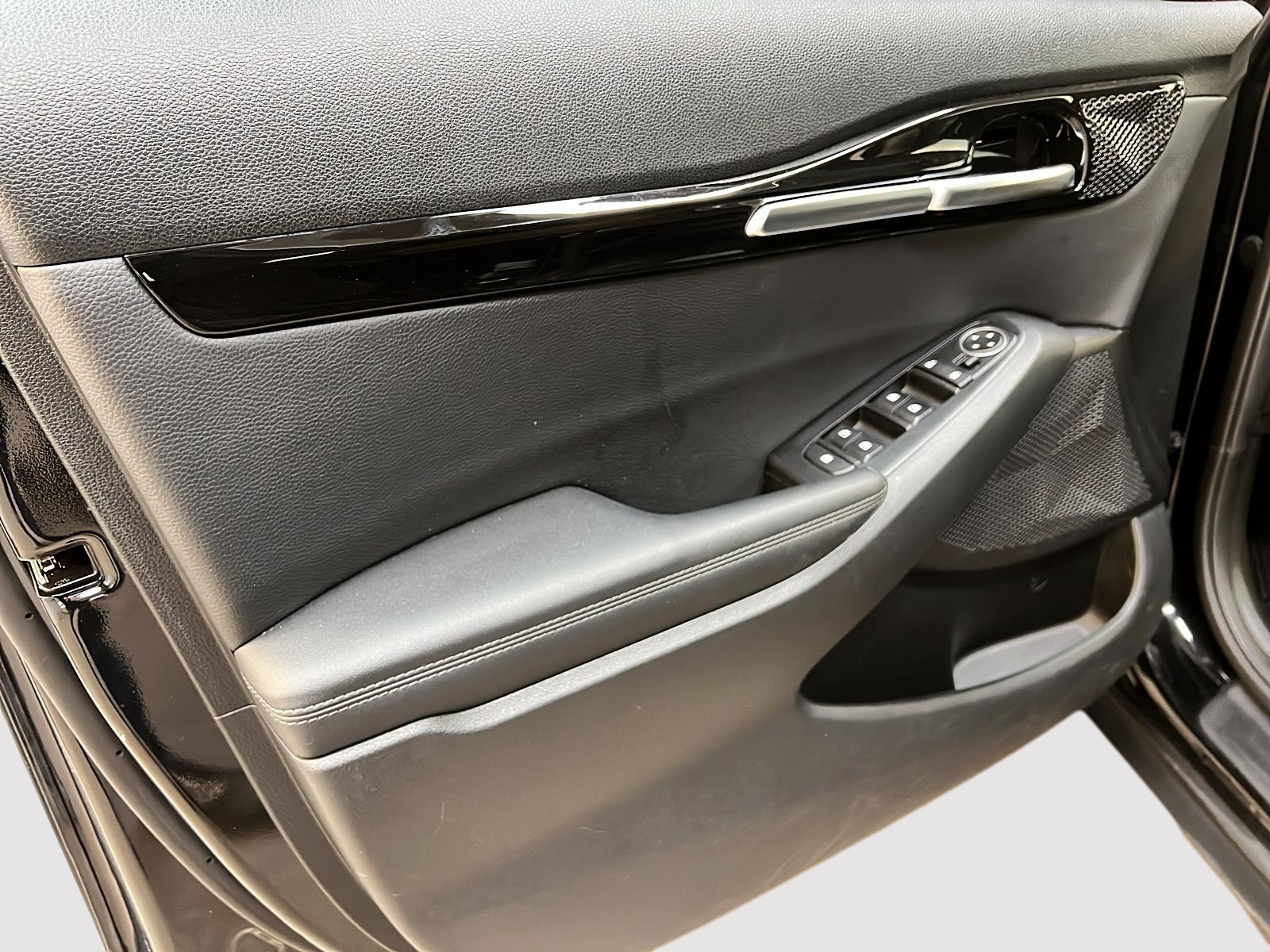 Kia SELTOS EX CUIR TOIT 4RM 2023 - image #23