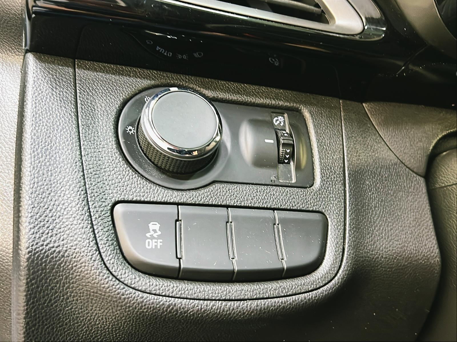 Chevrolet Spark 1LT SPORT 2022 - image #19