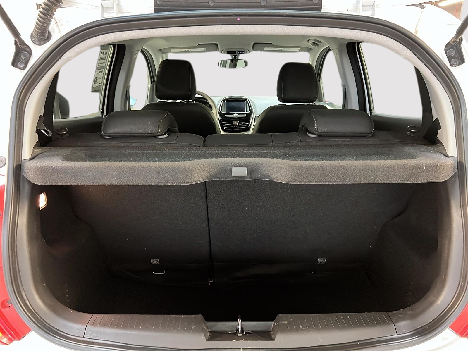 Chevrolet Spark 1LT SPORT 2022 - image #12