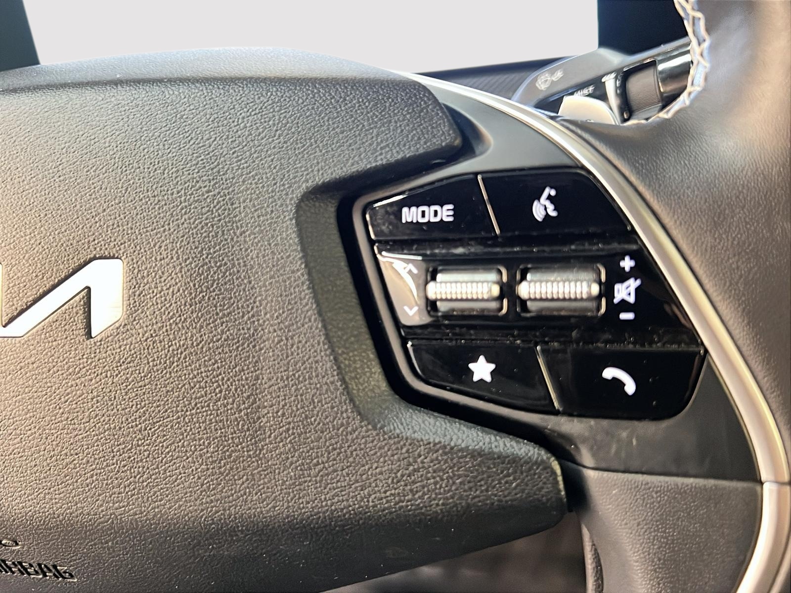 Kia EV6 LAND GT-LINE 1 CUIR NAV 4RM 2024 - image #20