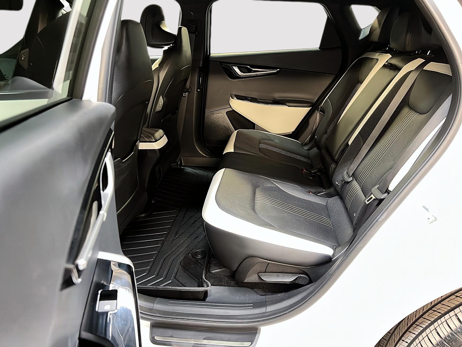 Kia EV6 LAND GT-LINE 1 CUIR NAV 4RM 2024 - image #9