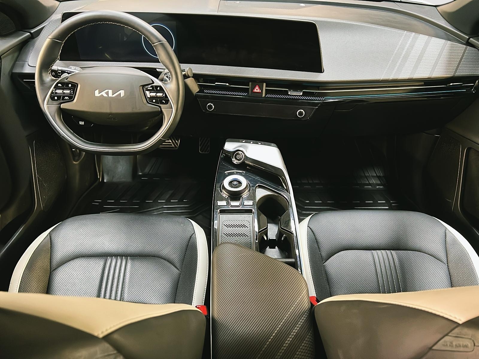 Kia EV6 LAND GT-LINE 1 CUIR NAV 4RM 2024 - image #10