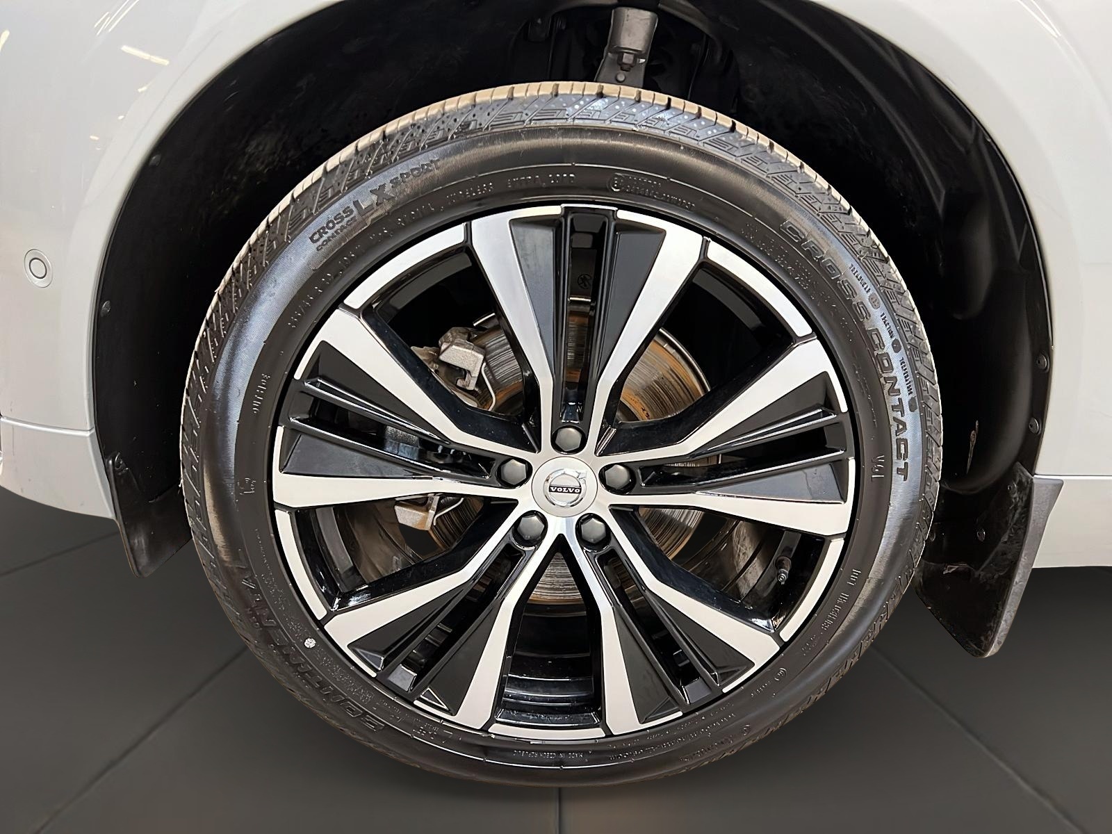 Volvo XC60 2025 - Image #57