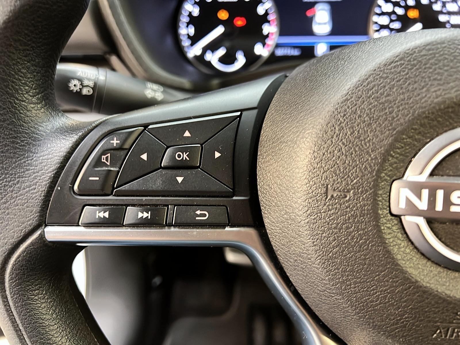 Nissan Sentra SV TOIT 2024 - image #20