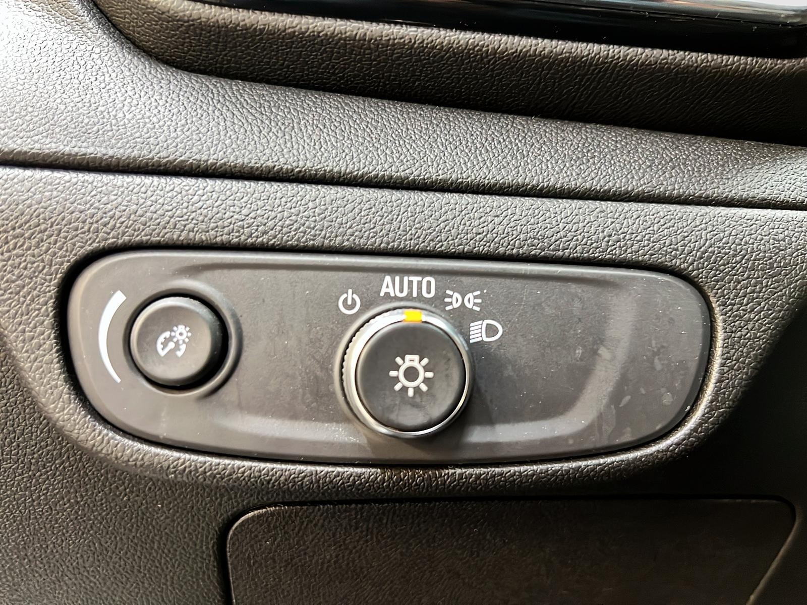 Chevrolet Bolt EUV 2023 - Image #20