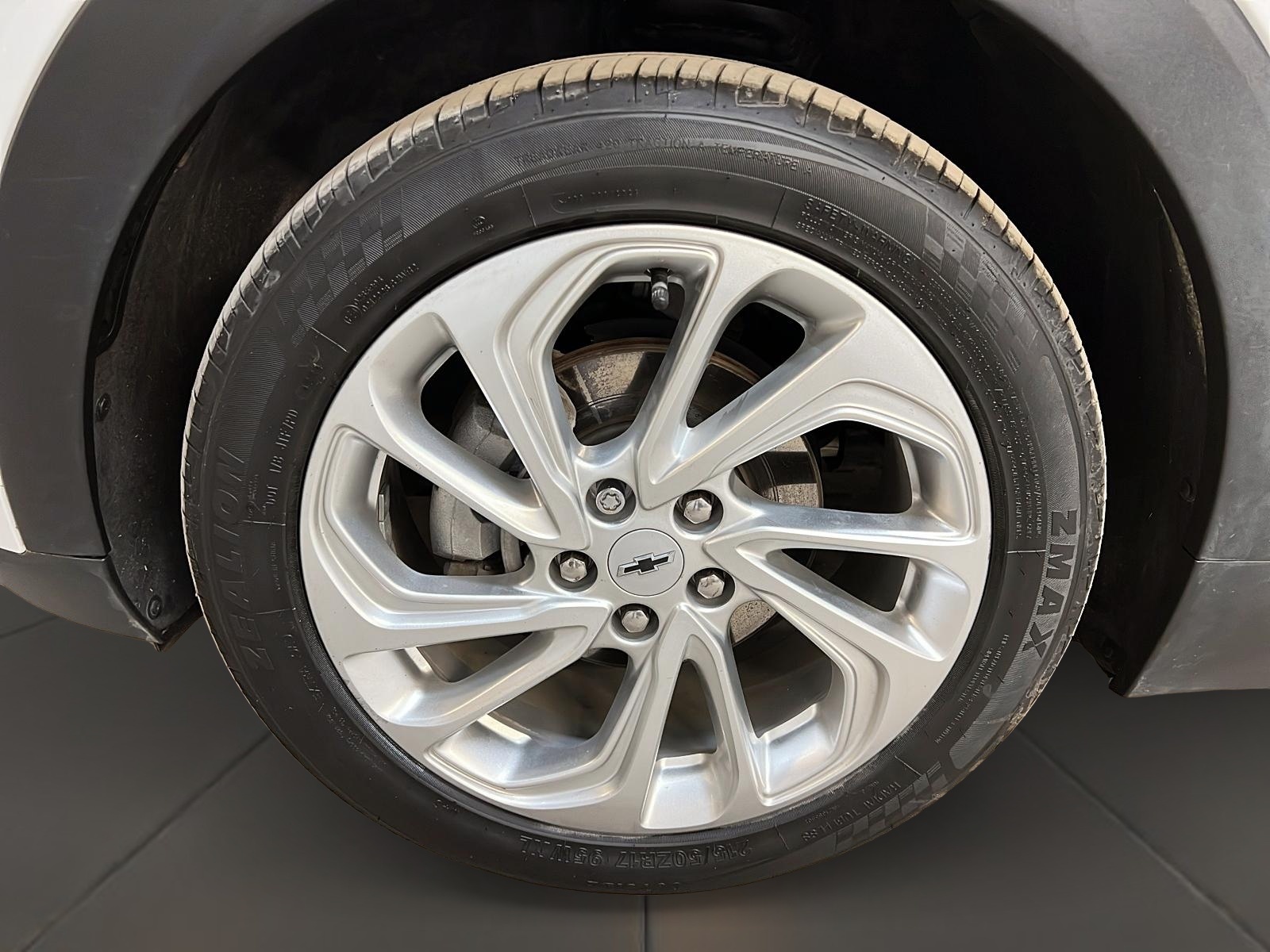 Chevrolet Bolt EUV 2LT 2023 - image #26