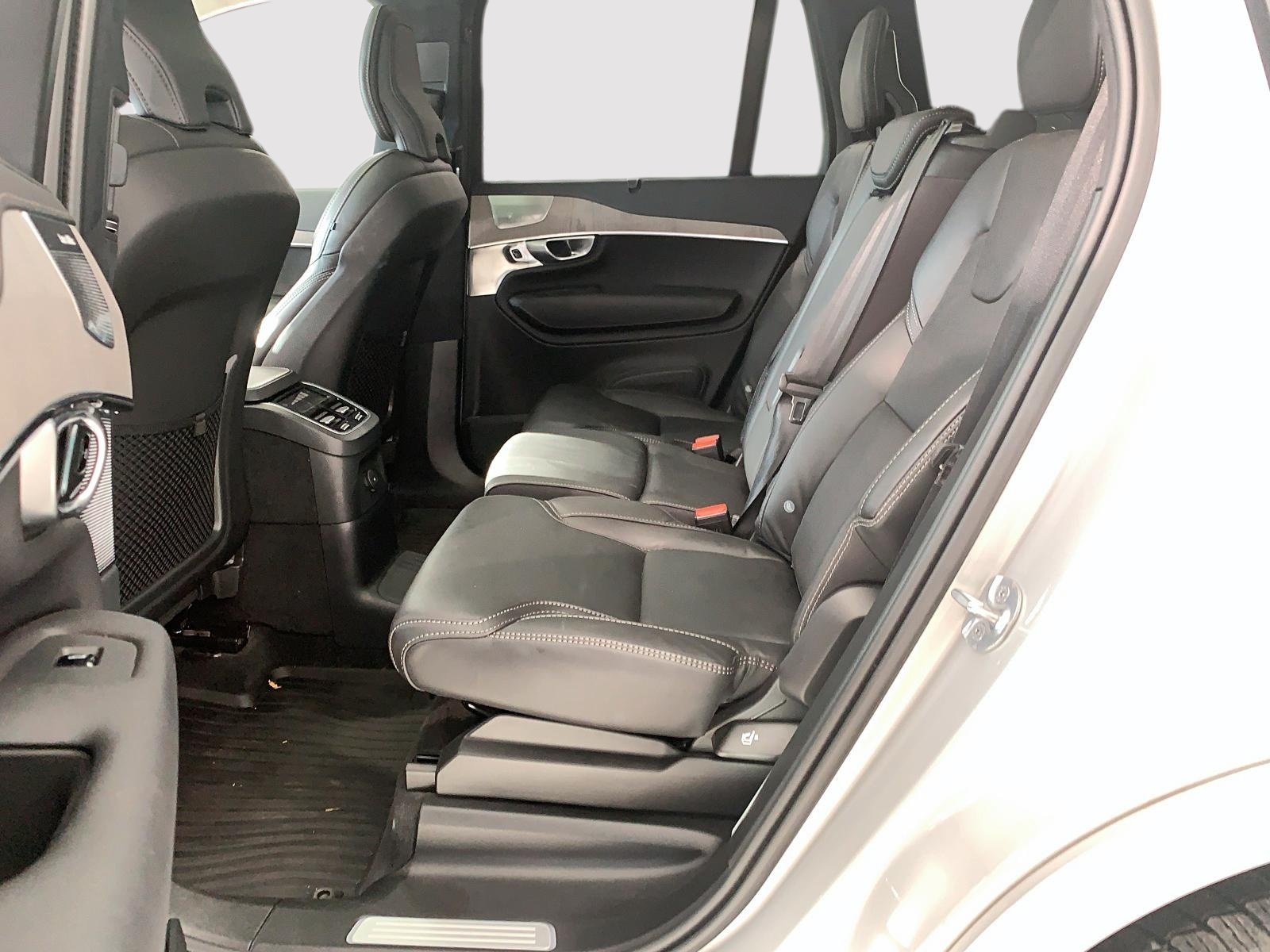 Volvo XC90 T8 RECHARGE ULTIMATE BRIGHT CUIR TOIT PANO NAV 4RM 2024 - image #8