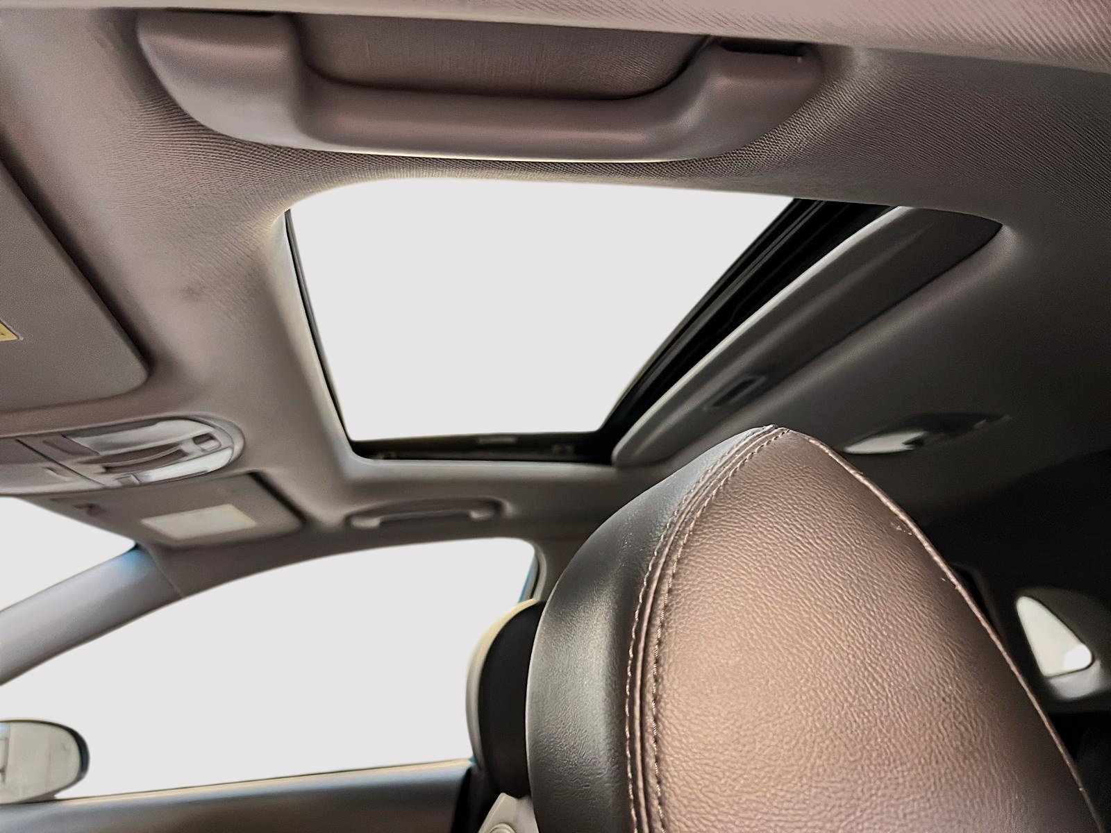 Hyundai Kona PREFERRED CUIR TOIT 4RM 2022 - image #10