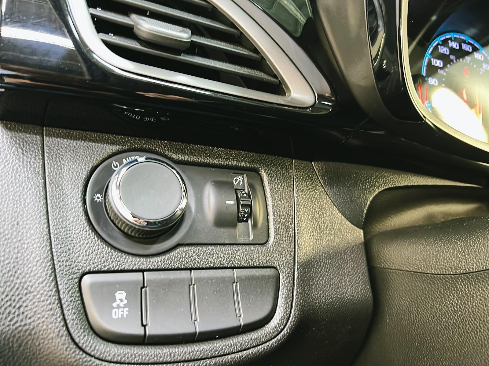 Chevrolet Spark 1LT 2020 - image #19