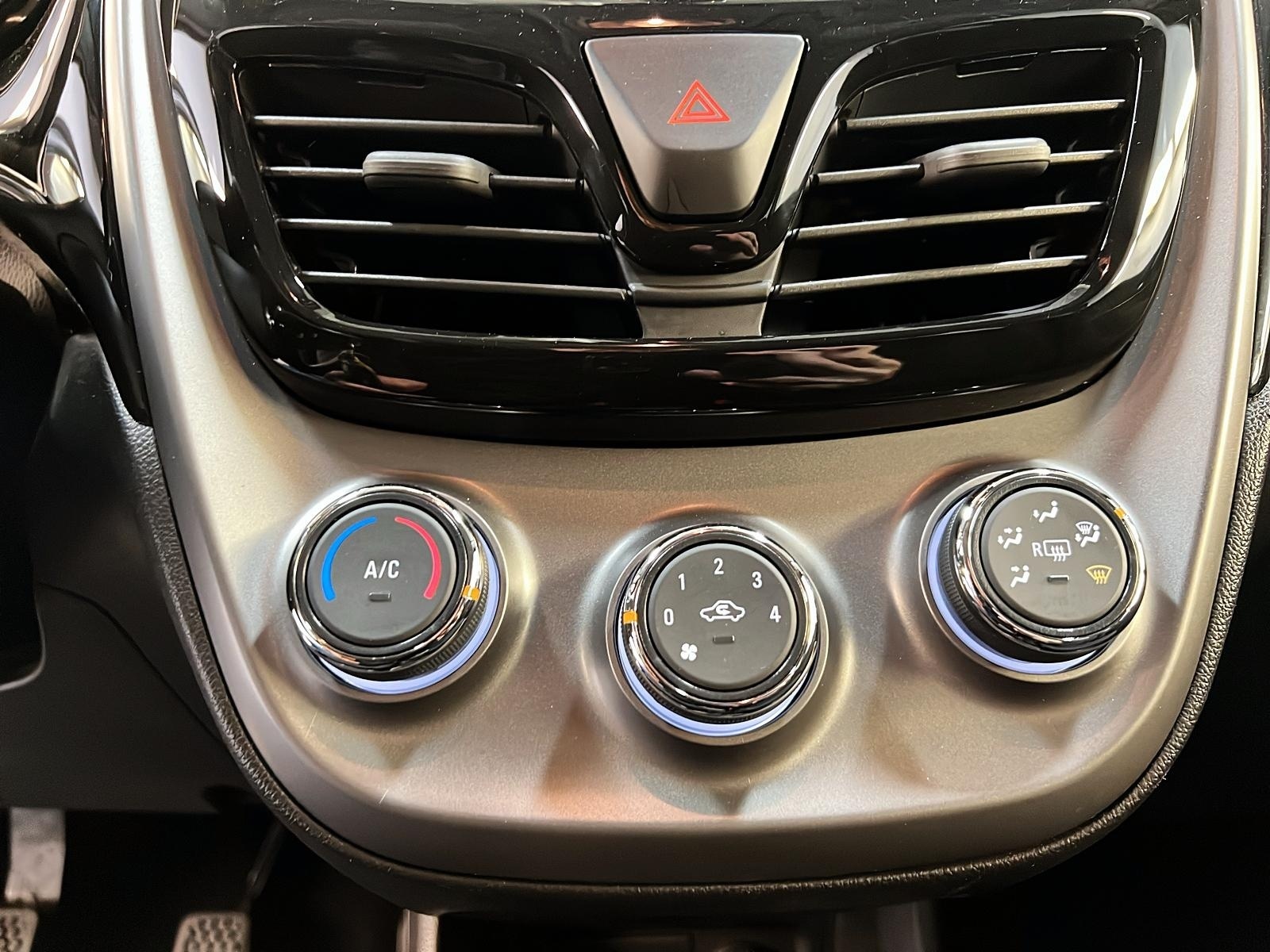 Chevrolet Spark 1LT 2020 - image #14