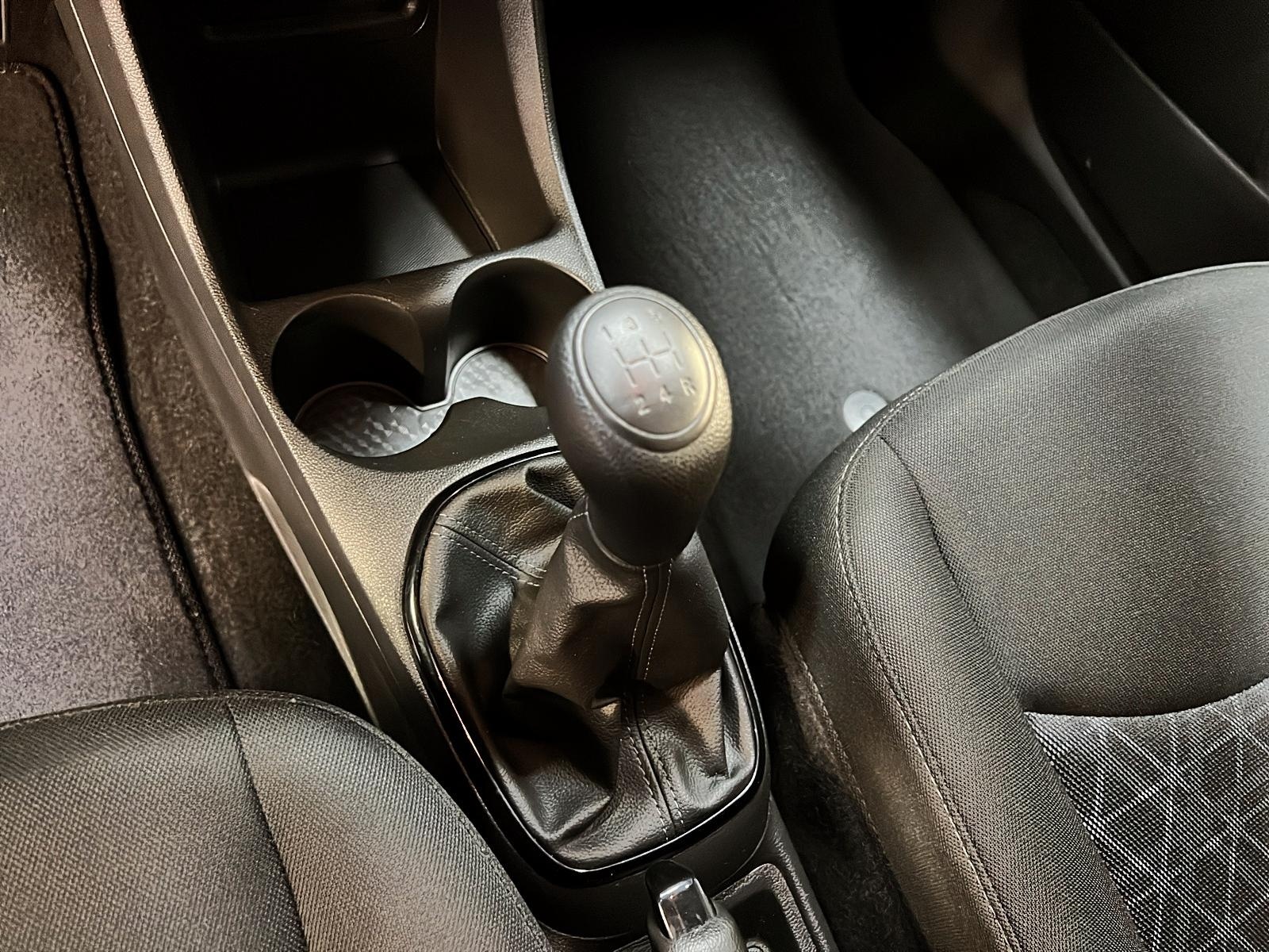 Chevrolet Spark 1LT 2020 - image #13