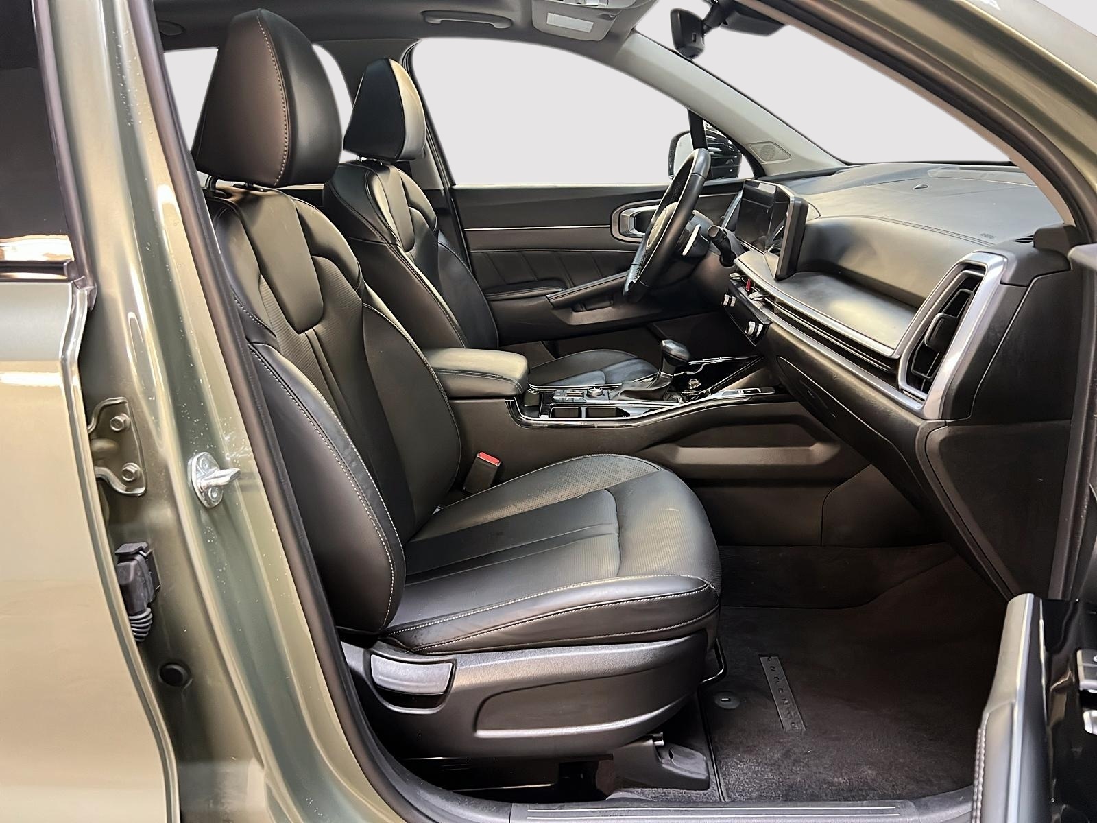 Kia Sorento X-LINE TURBO CUIR TOIT PANO 4RM 2025 - image #8